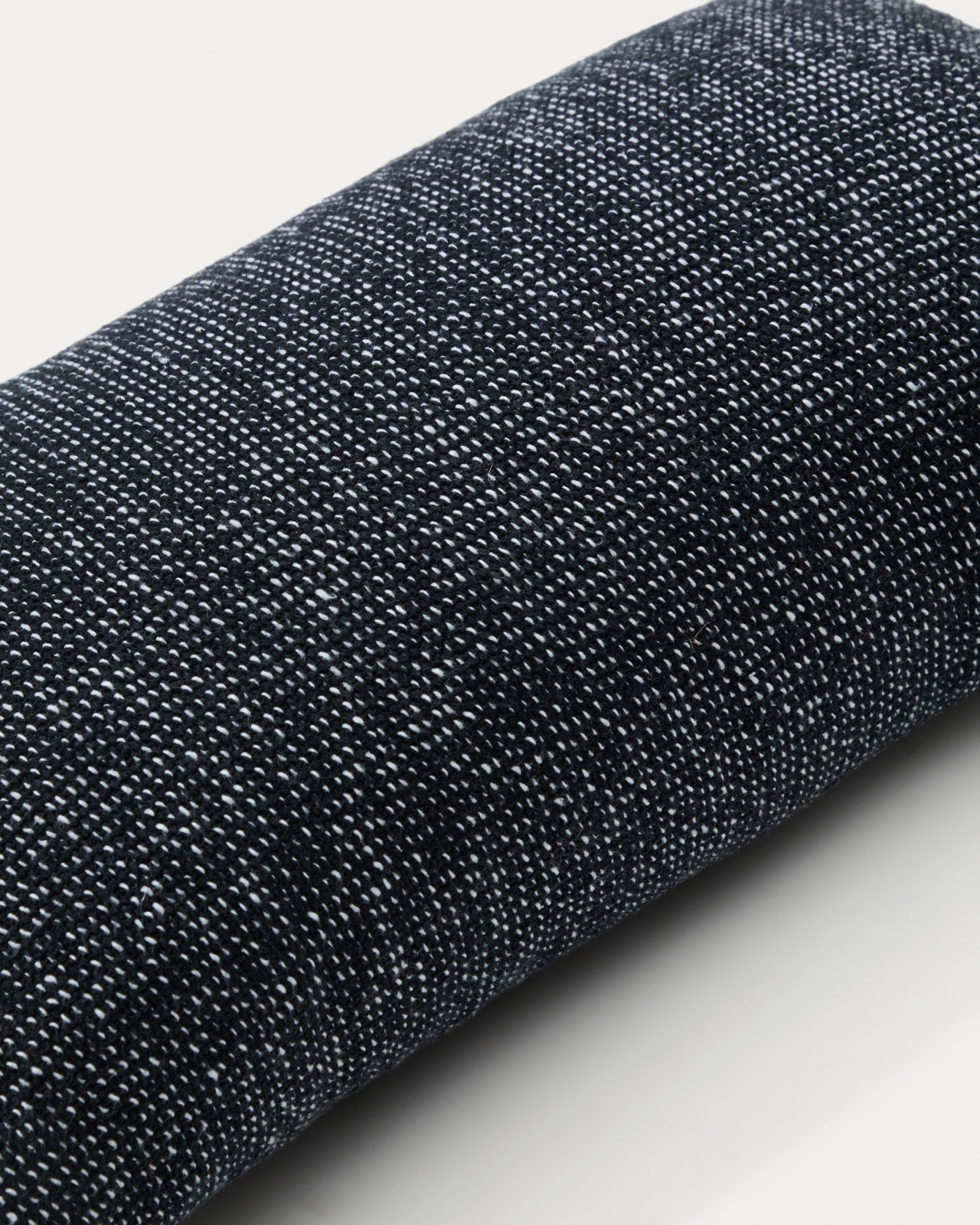 Чехол для подушки Tapla черный хлопковый 30 x 50 см La Forma (ex Julia Grup)