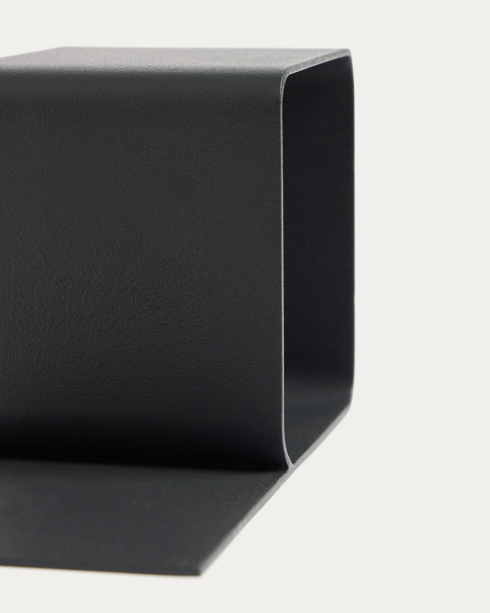 Держатель для книг Mistra черного цвета из железа La Forma 447928