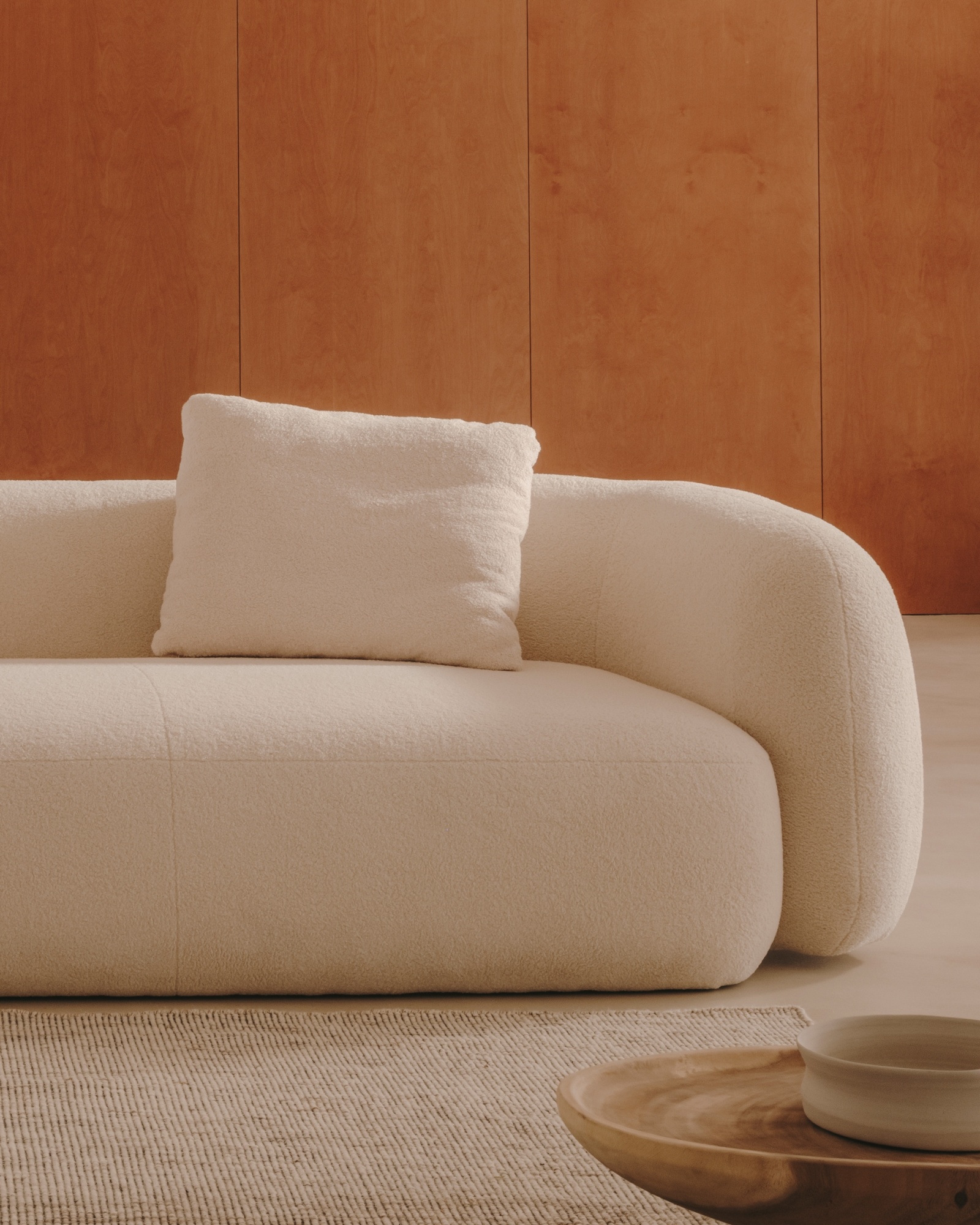 Martina Подушка из необработанной ткани букле 47 x 36 см La Forma (ex Julia Grup)