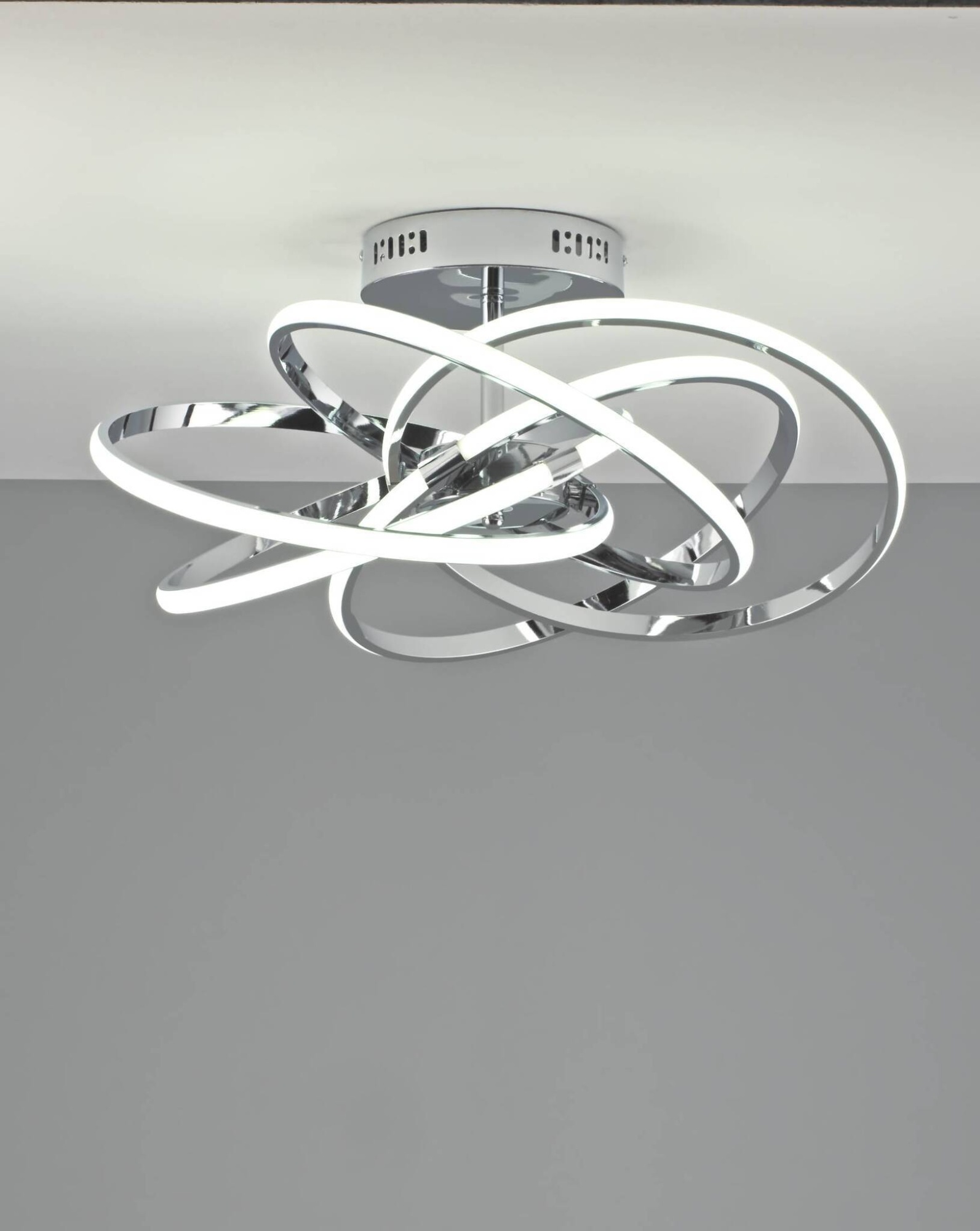 Светодиодная потолочная люстра с пультом Moderli V2830-CL Arrow LED 200W