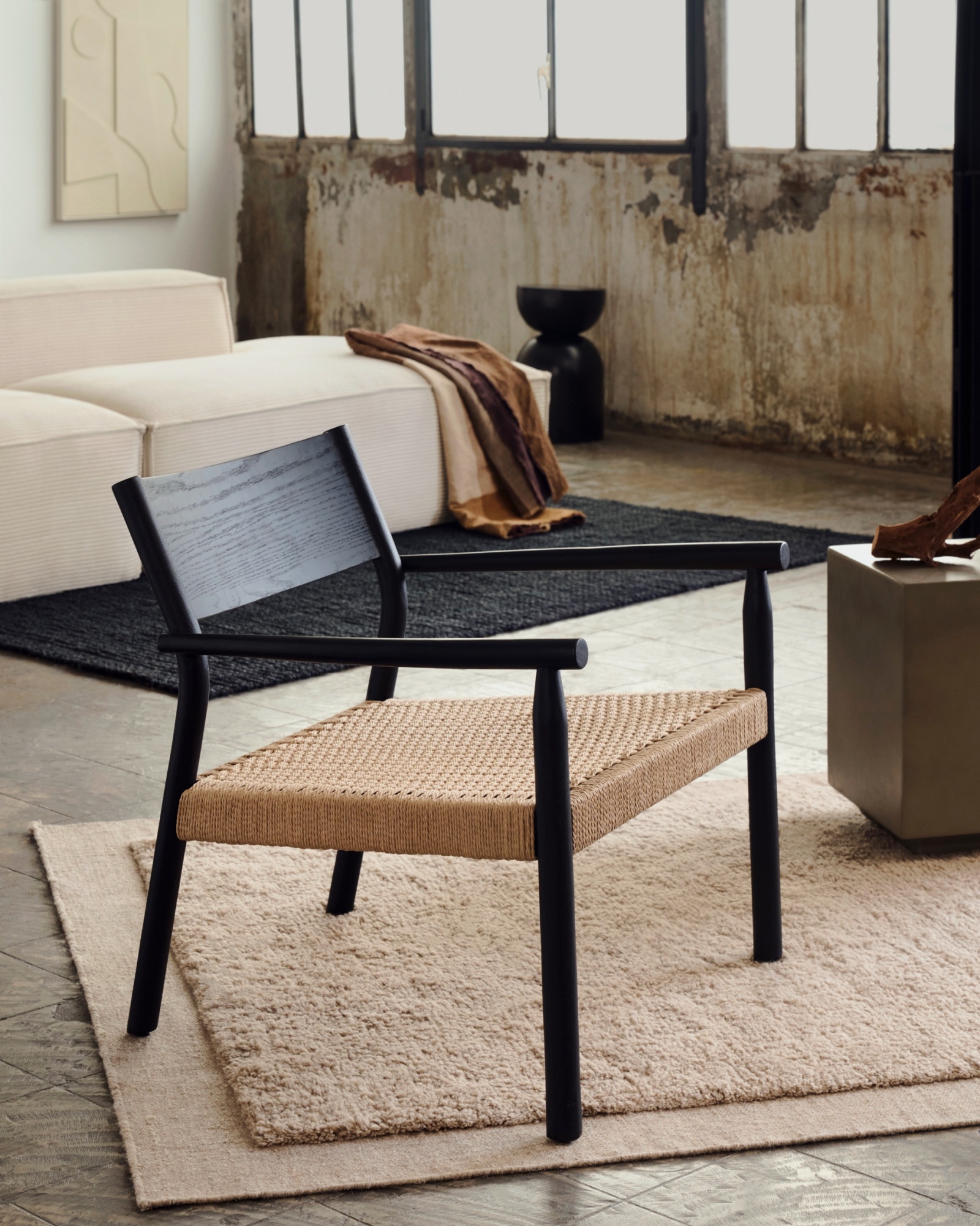 Yalia Кресло из массива дуба с черной отделкой и сиденьем из 100% веревки La Forma (ex Julia Grup)