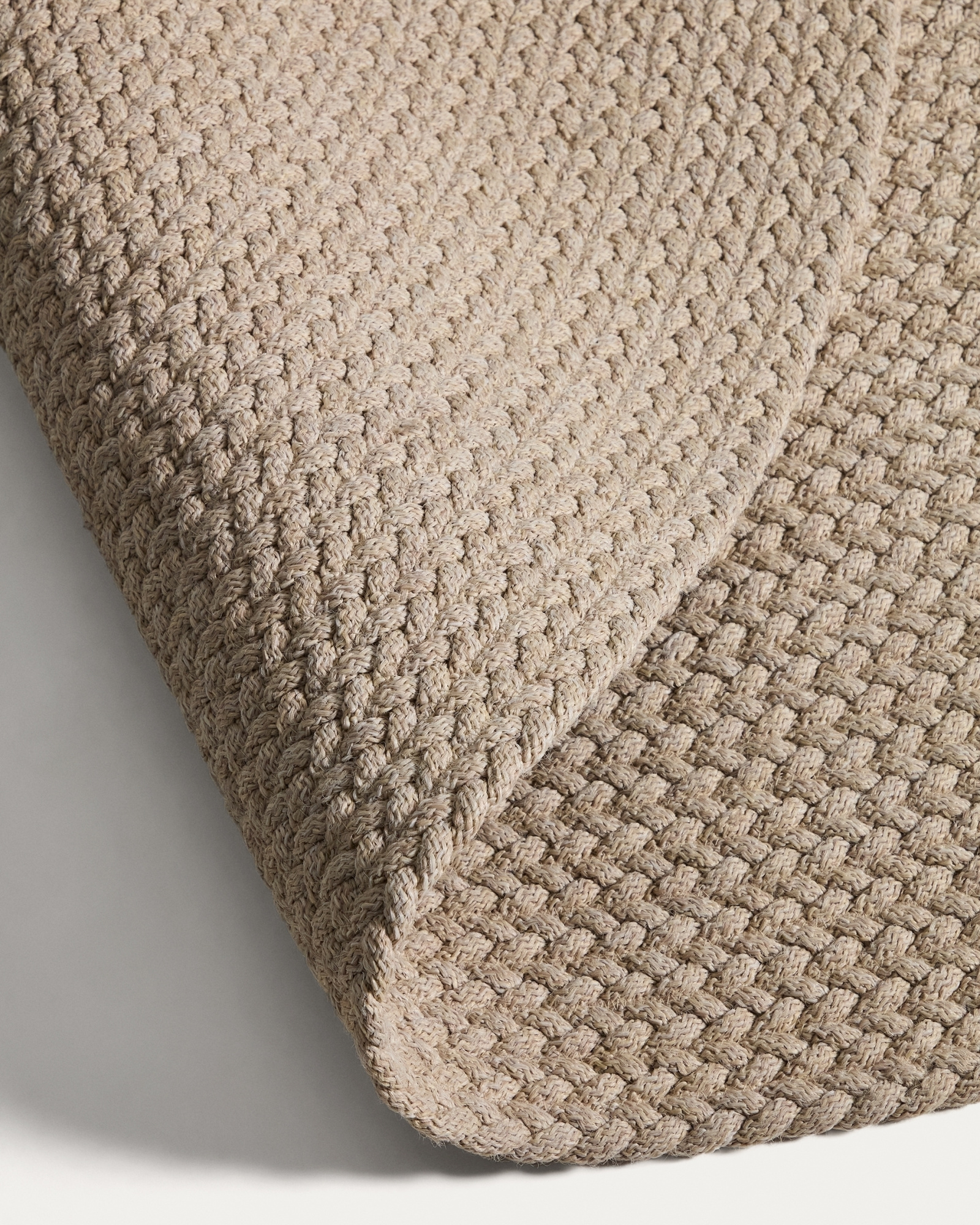 Ковер Despas из синтетического волокна цвета экрю, 200 см La Forma 481391