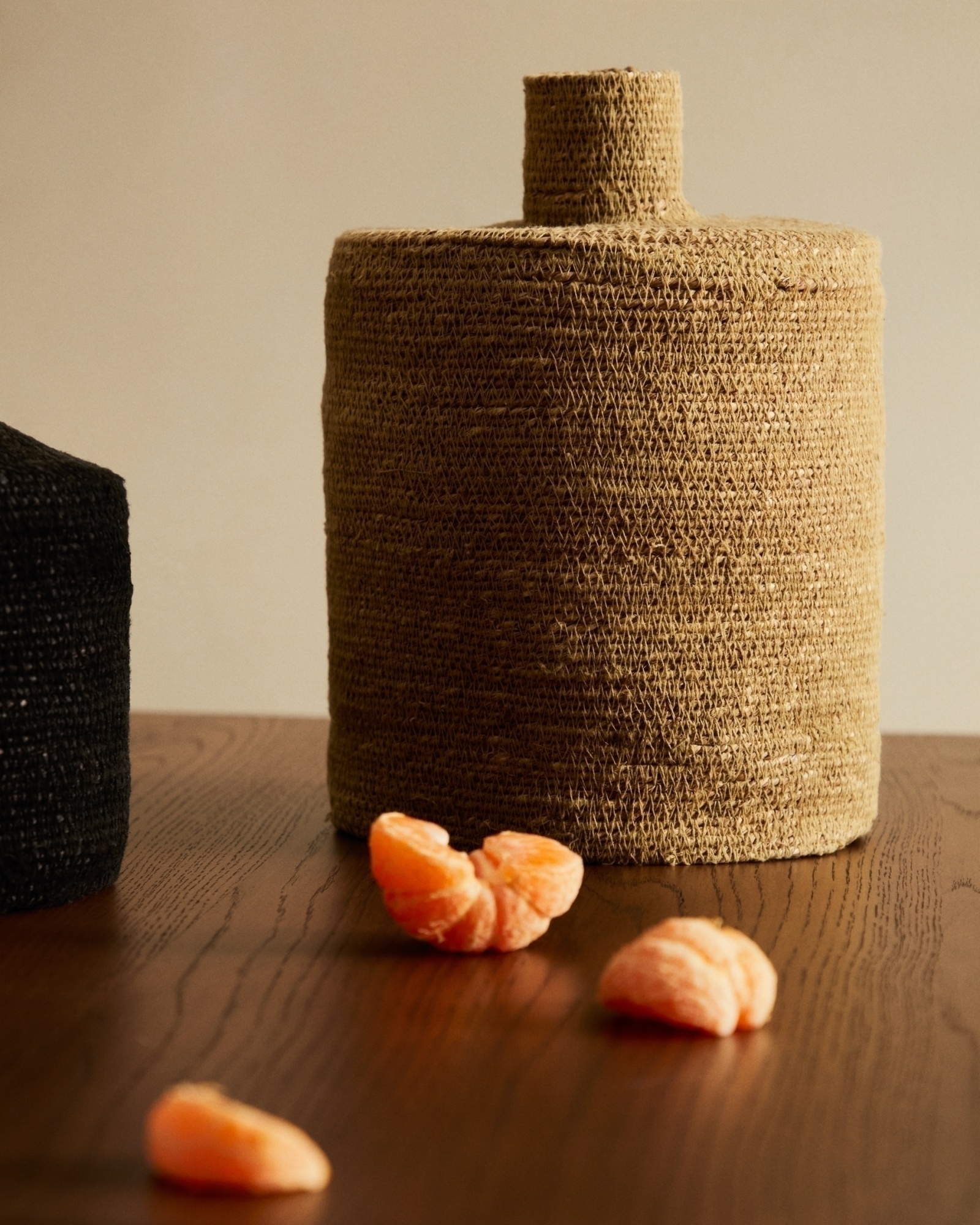 Ваза Salinas из натуральных волокон с натуральной отделкой 30 см La Forma (ex Julia Grup)