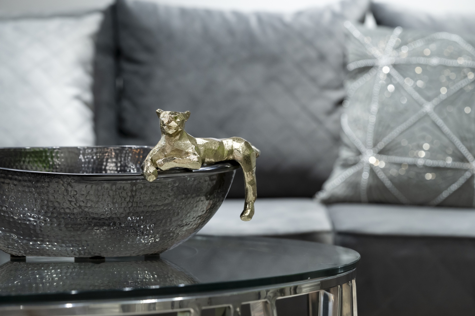 Блюдо декоративное "Ягуар" черное с золотом Garda Decor 69-120159