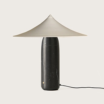 Настольная лампа Kine черный мрамор - белый металлический абажур Aromas del Campo