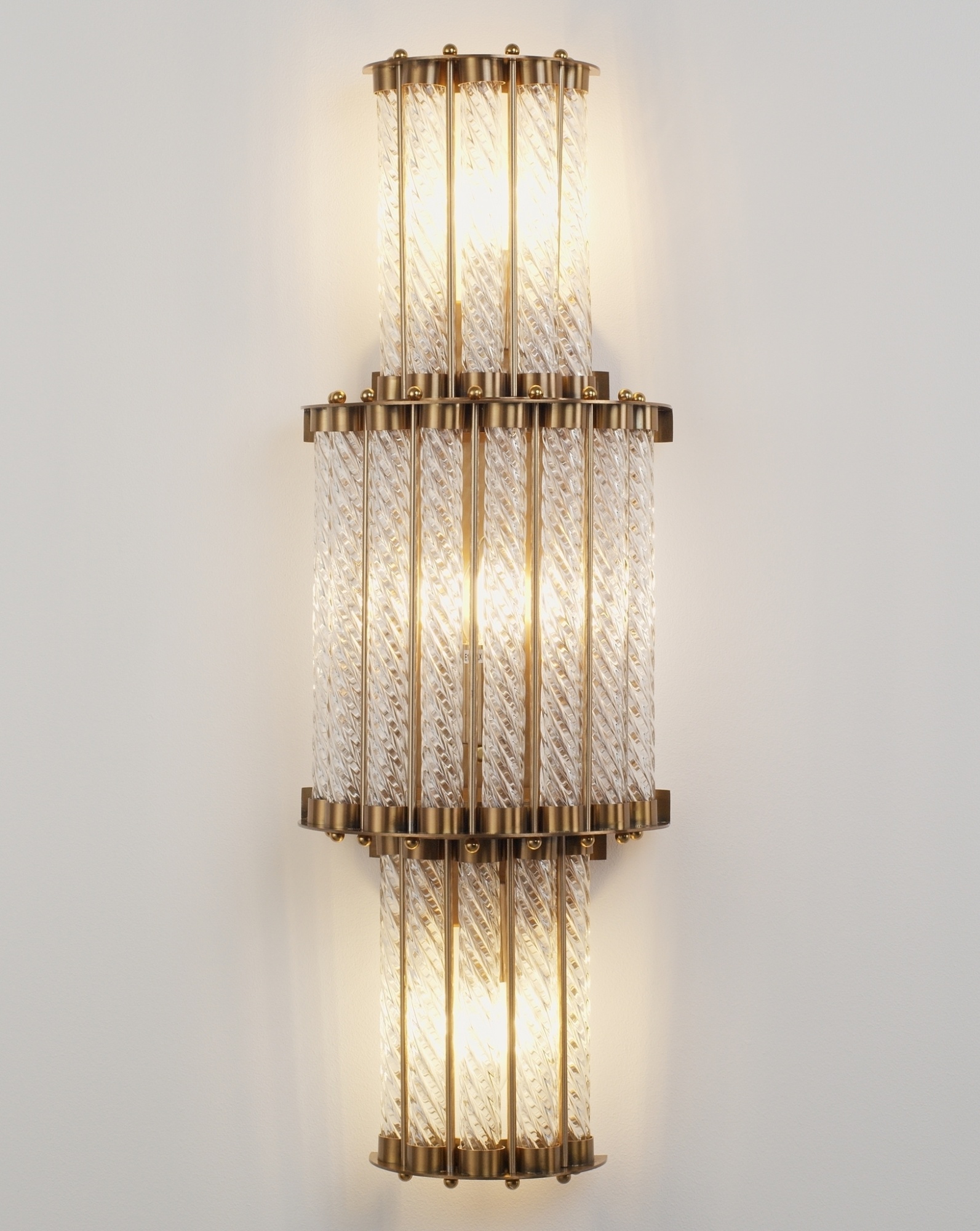 Светильник настенный Moderli V10264-3W Crumbly