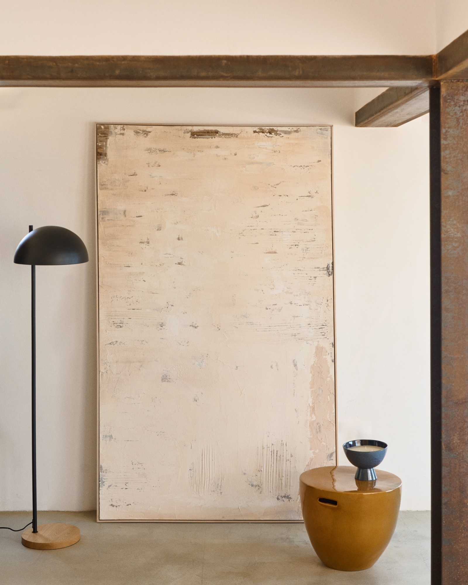 Торшер из дерева ясеня Catlar и металла черный La Forma (ex Julia Grup)