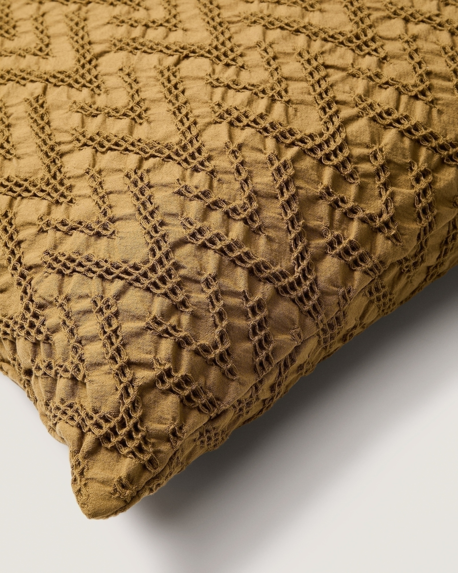 Чехол для подушки Evone 100% хлопок с вафельной текстурой горчичный 50 x 50 см La Forma (ex Julia Grup)