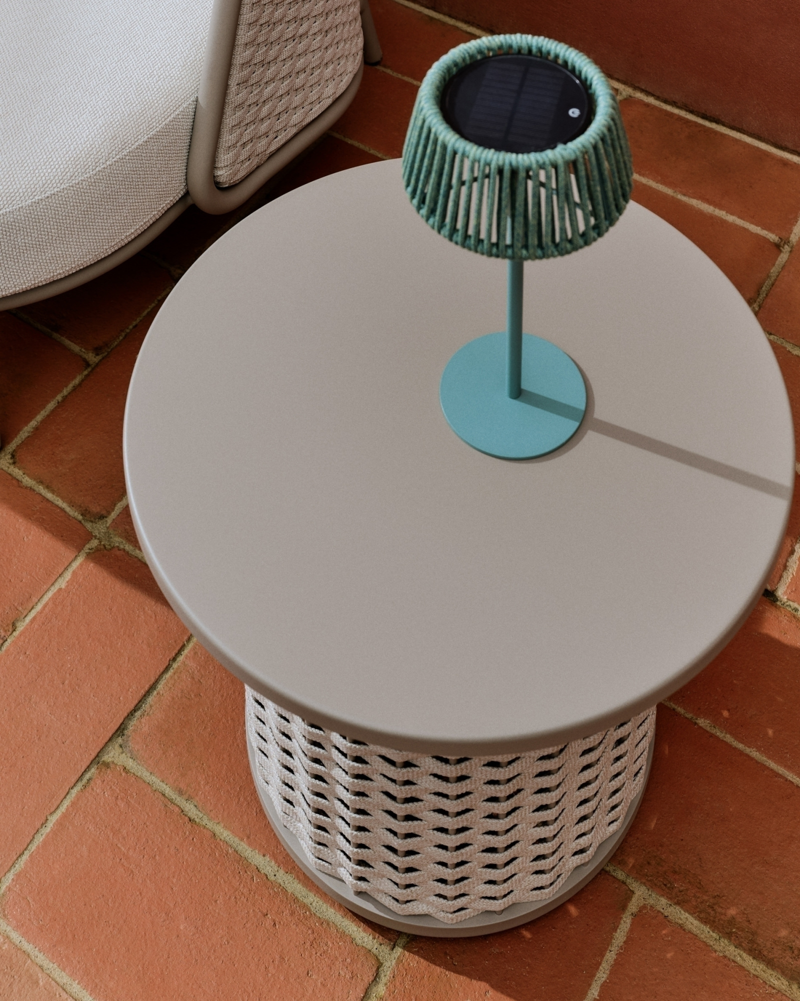 Настольная лампа Aldet из бирюзового веревочного шнура на солнечной батарее La Forma 261781