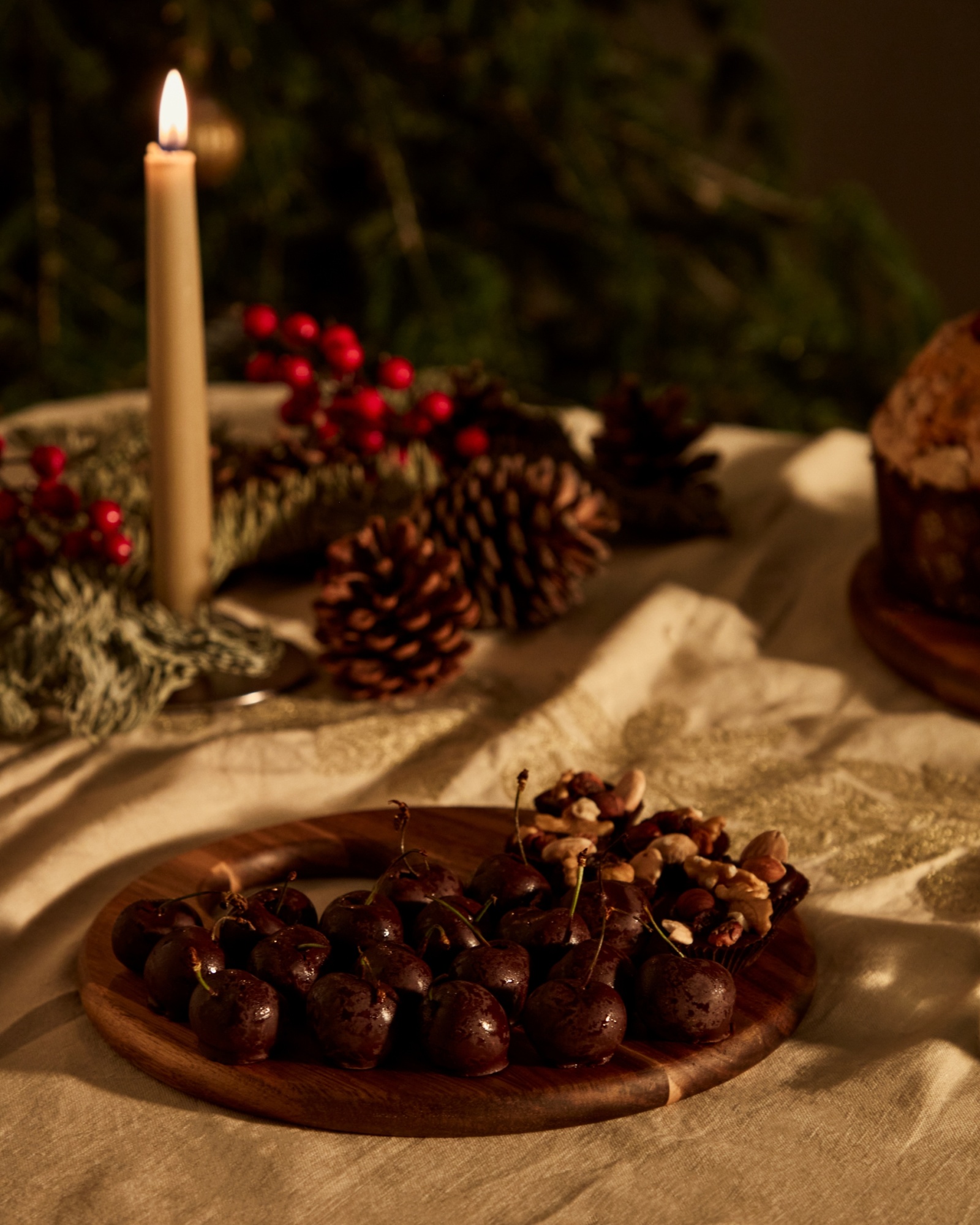 Сервировочная доска Klot среднего размера из акации La Forma (ex Julia Grup)