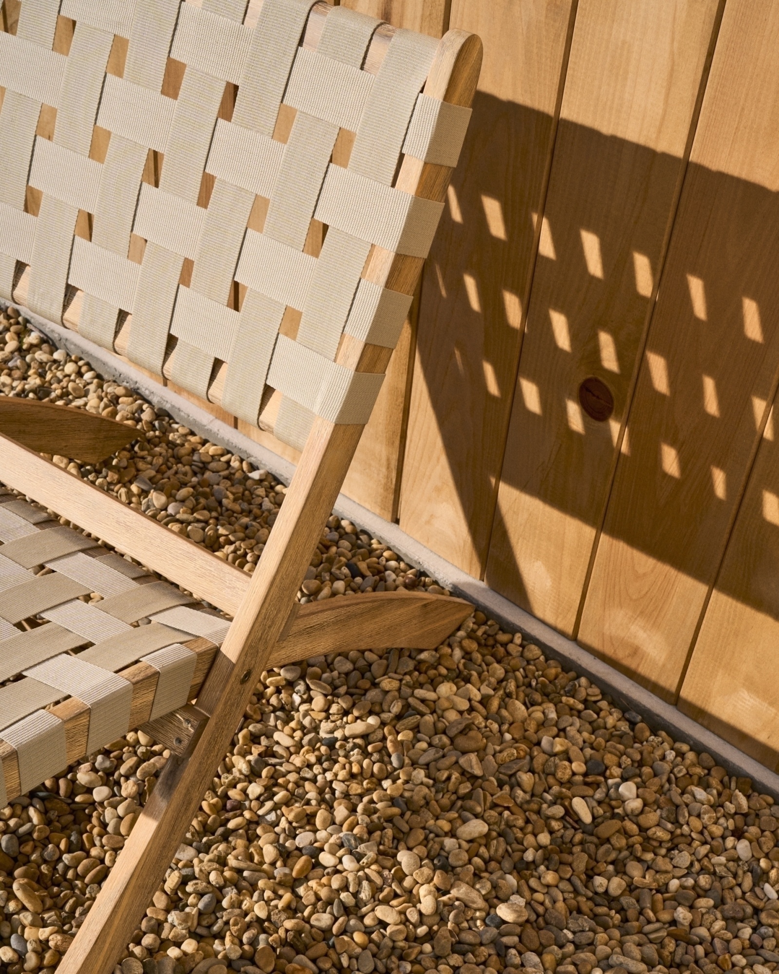 Складное кресло Chabeli из массива акации и шнура кремового цвета La Forma (ex Julia Grup)