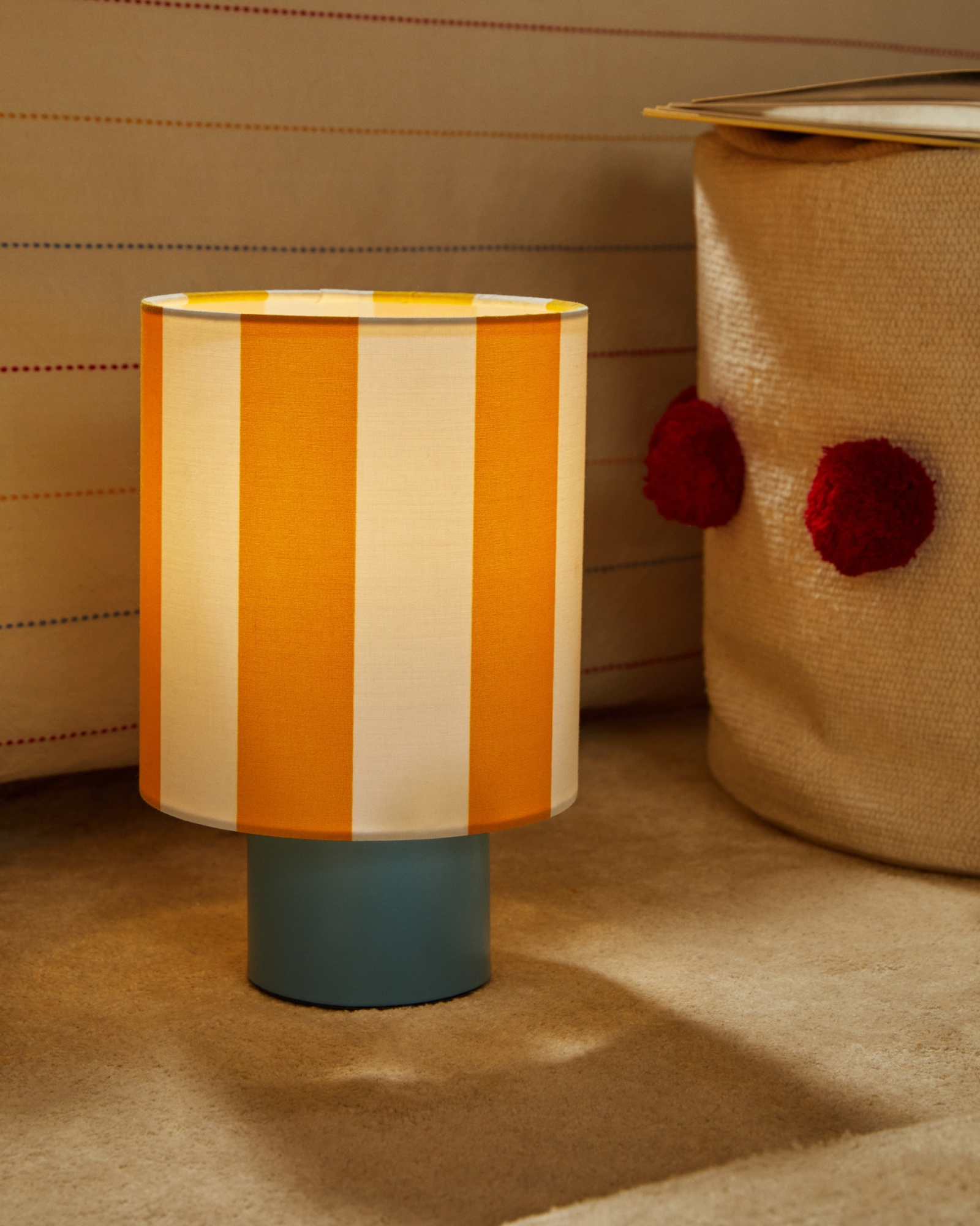 Настольная лампа Ciral из металла с синей окраской La Forma (ex Julia Grup)