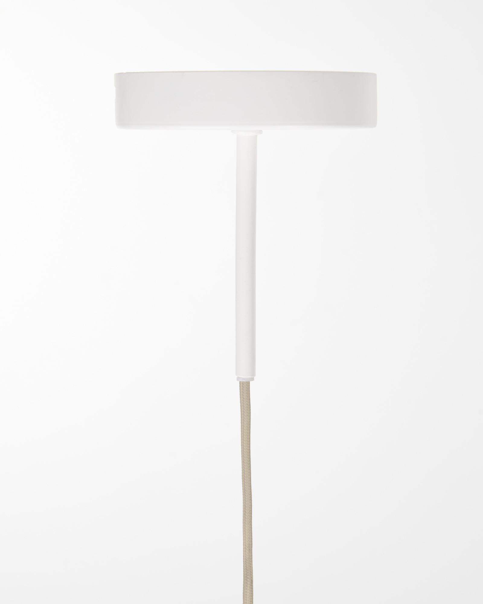 Основание металлического светильника Fluvia белого цвета, 150 см La Forma (ex Julia Grup)