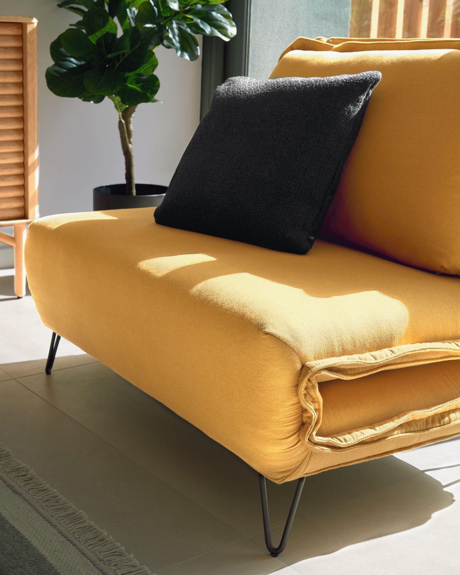 Кашпо для цветов Mash из черного металла Ø 28 см La Forma (ex Julia Grup)