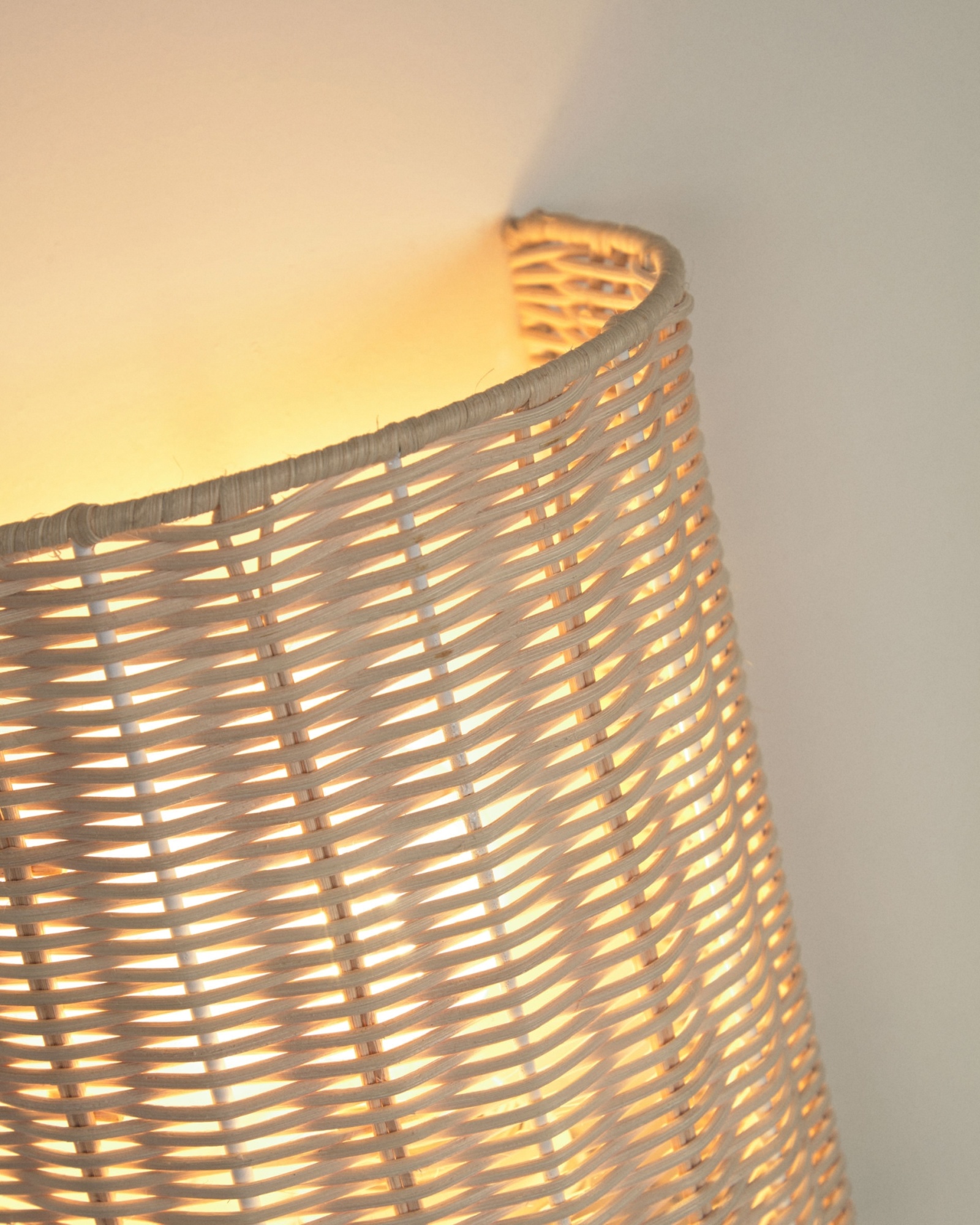 Бра Kimjit из ротанга с натуральной отделкой La Forma (ex Julia Grup)