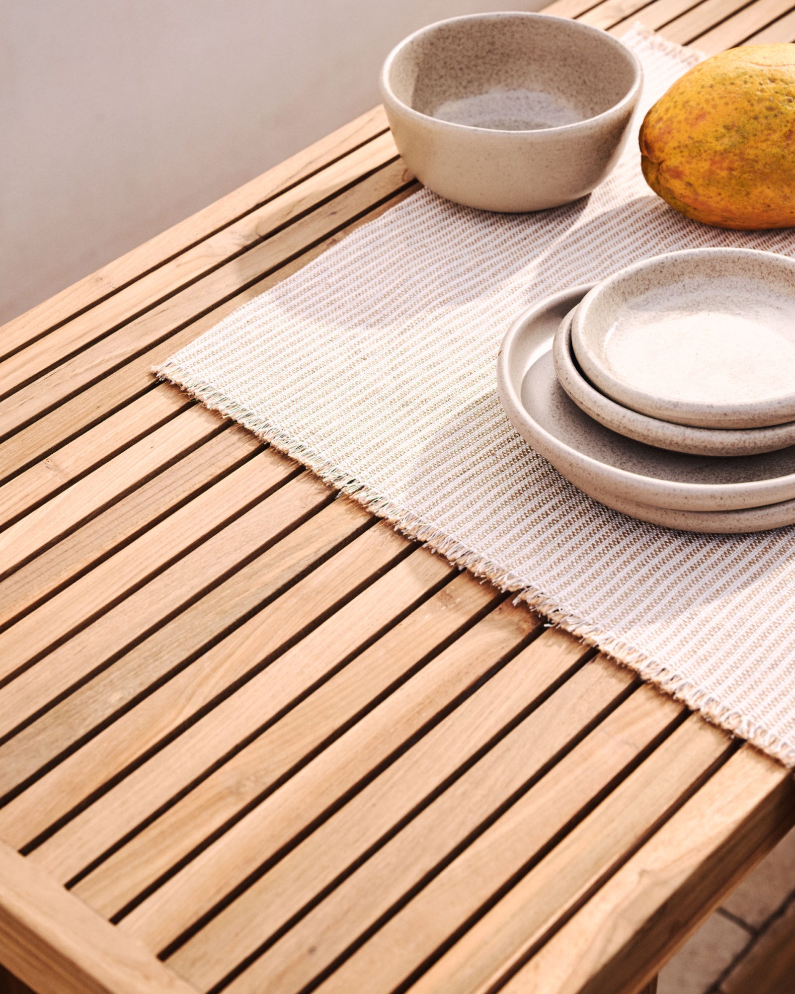 Canadell Барный стол из 100% переработанного тикового дерева 140 x 70 см La Forma (ex Julia Grup)