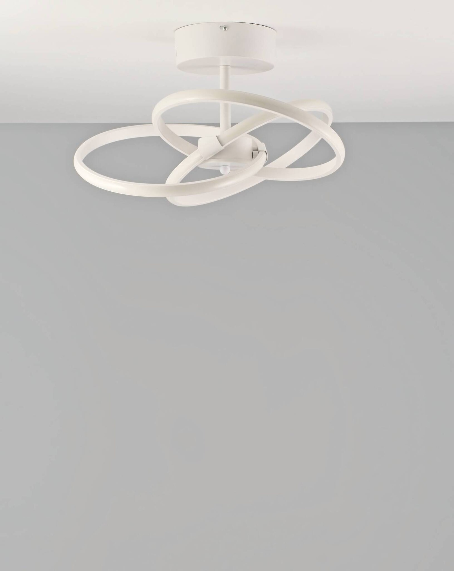 Светодиодная потолочная люстра с пультом Moderli V2810-CL Victory LED 96W