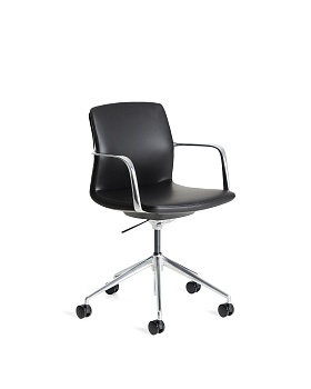 Офисный стул Nerlan из черной экокожи с алюминиевой рамой La Forma (ex Julia Grup)