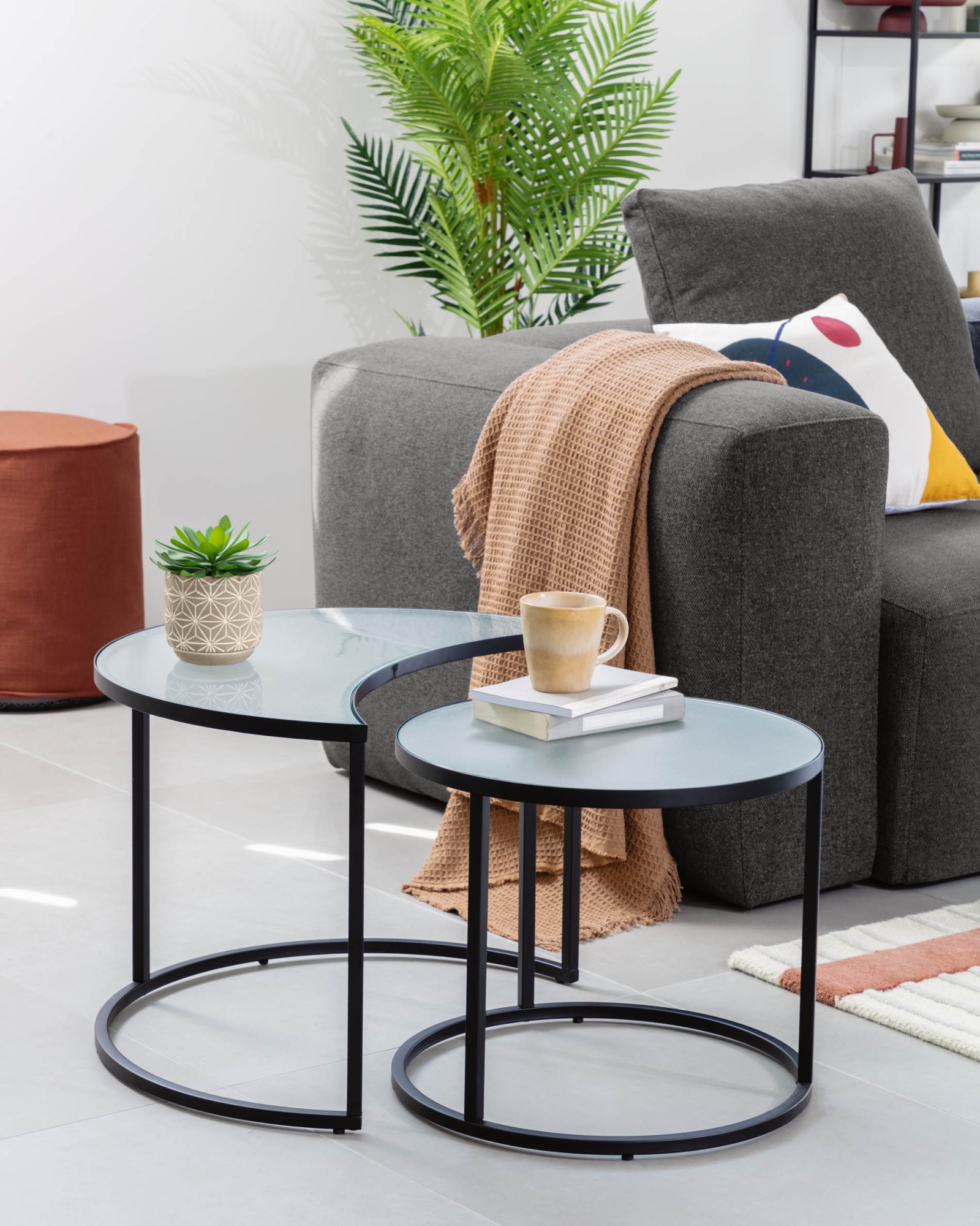 Набор из 2 приставных столиков Bast Ø 65 cm / Ø 47 cm La Forma (ex Julia Grup)