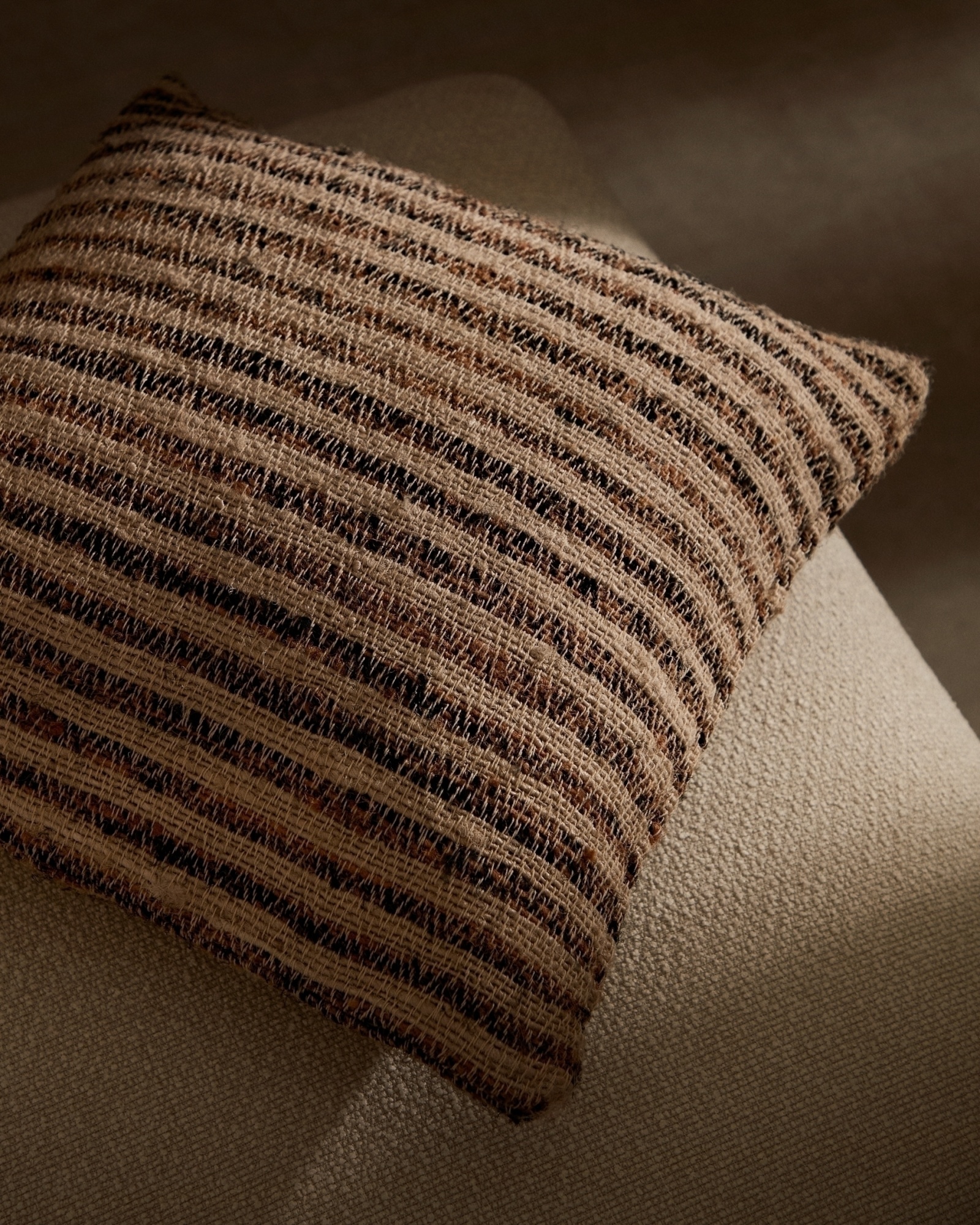 Чехол на подушку Wesna из разноцветной вискозы и хлопка 45 x 45 см La Forma (ex Julia Grup)