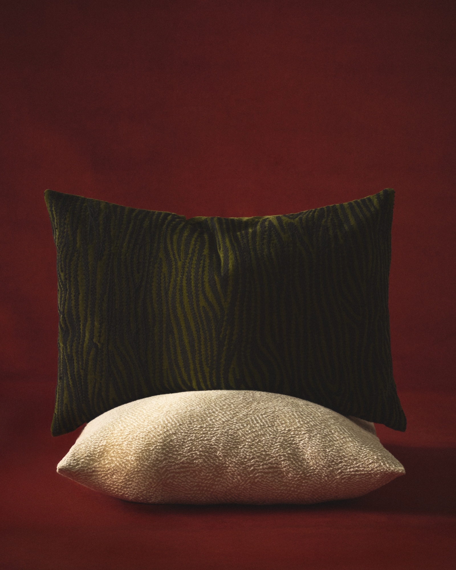 Чехол на подушку Junie из бежевого хлопкового жаккарда 50 x 50 с La Forma (ex Julia Grup)