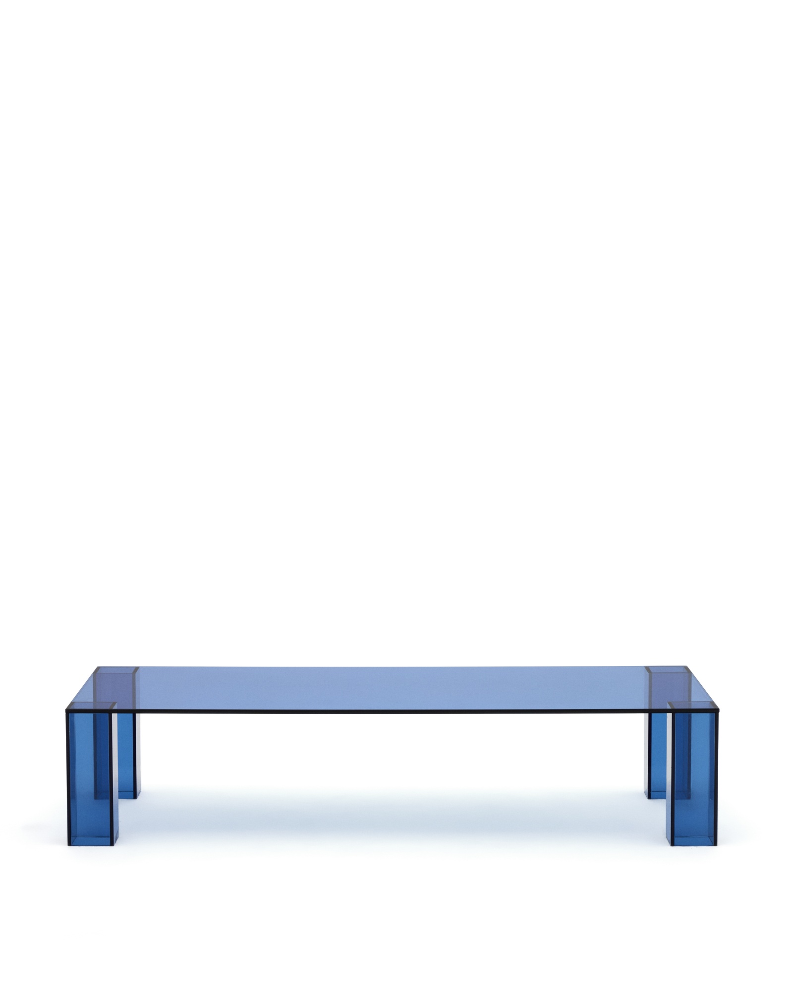 Журнальный столик Adularia из синего стекла 140 x 60 La Forma (ex Julia Grup)