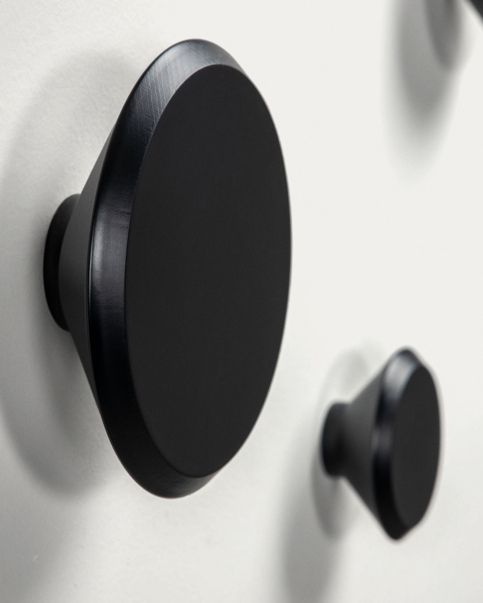 Набор вешалок Nadua черный La Forma (ex Julia Grup)