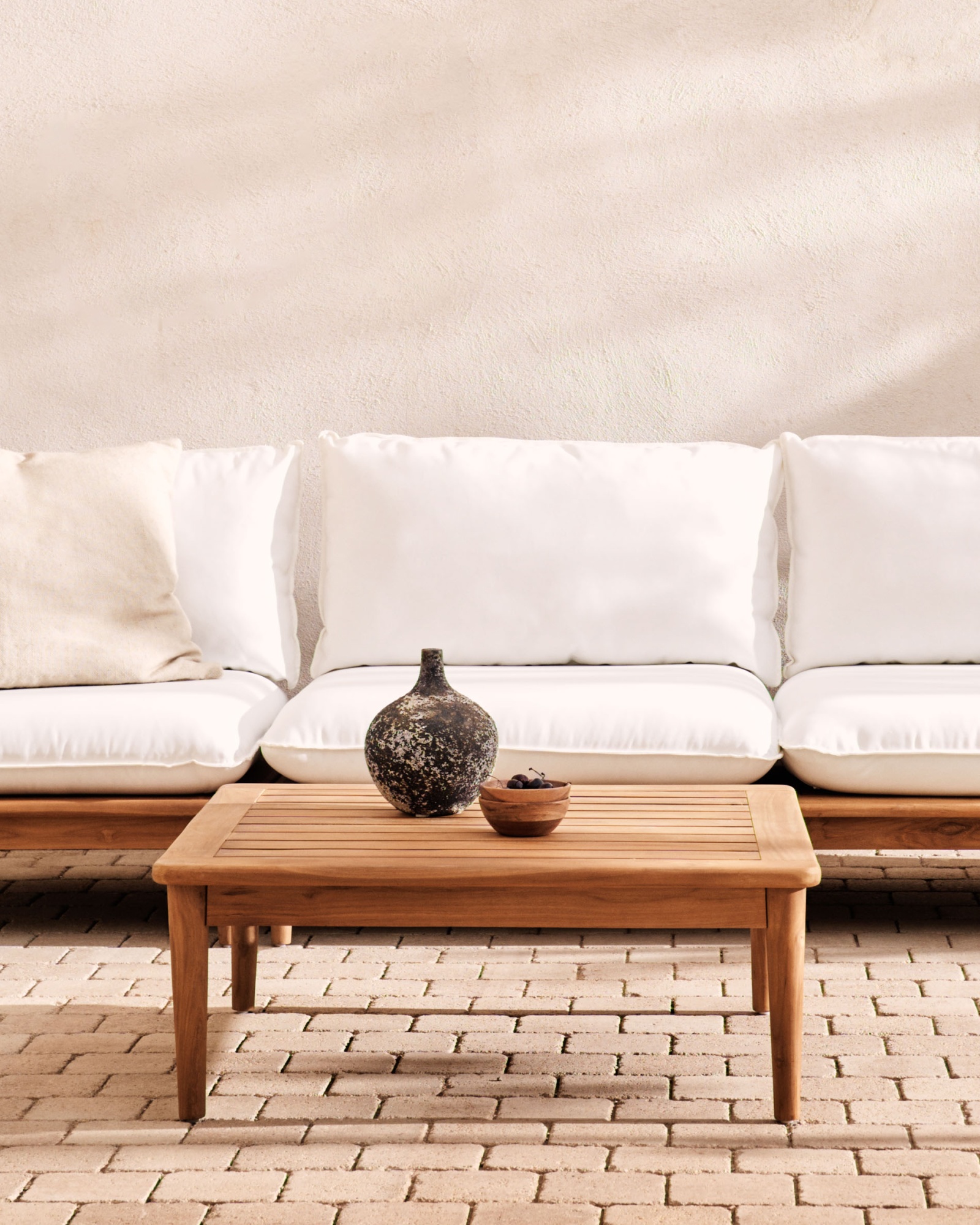 Portitxol Журнальный столик из массива тикового дерева 80 x 80 см La Forma (ex Julia Grup)