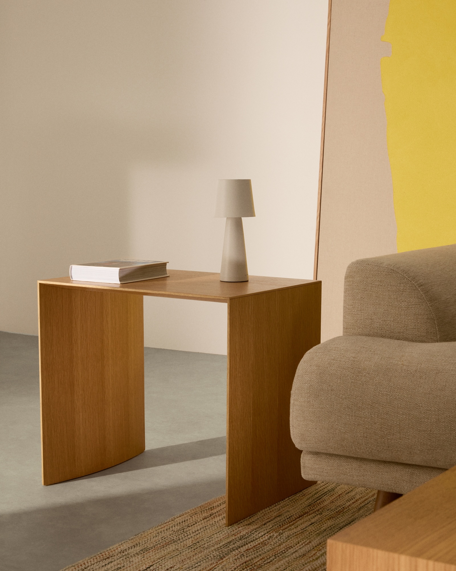 Litto Приставной столик из шпона дуба натурального цвета 55 x 40 см La Forma (ex Julia Grup)