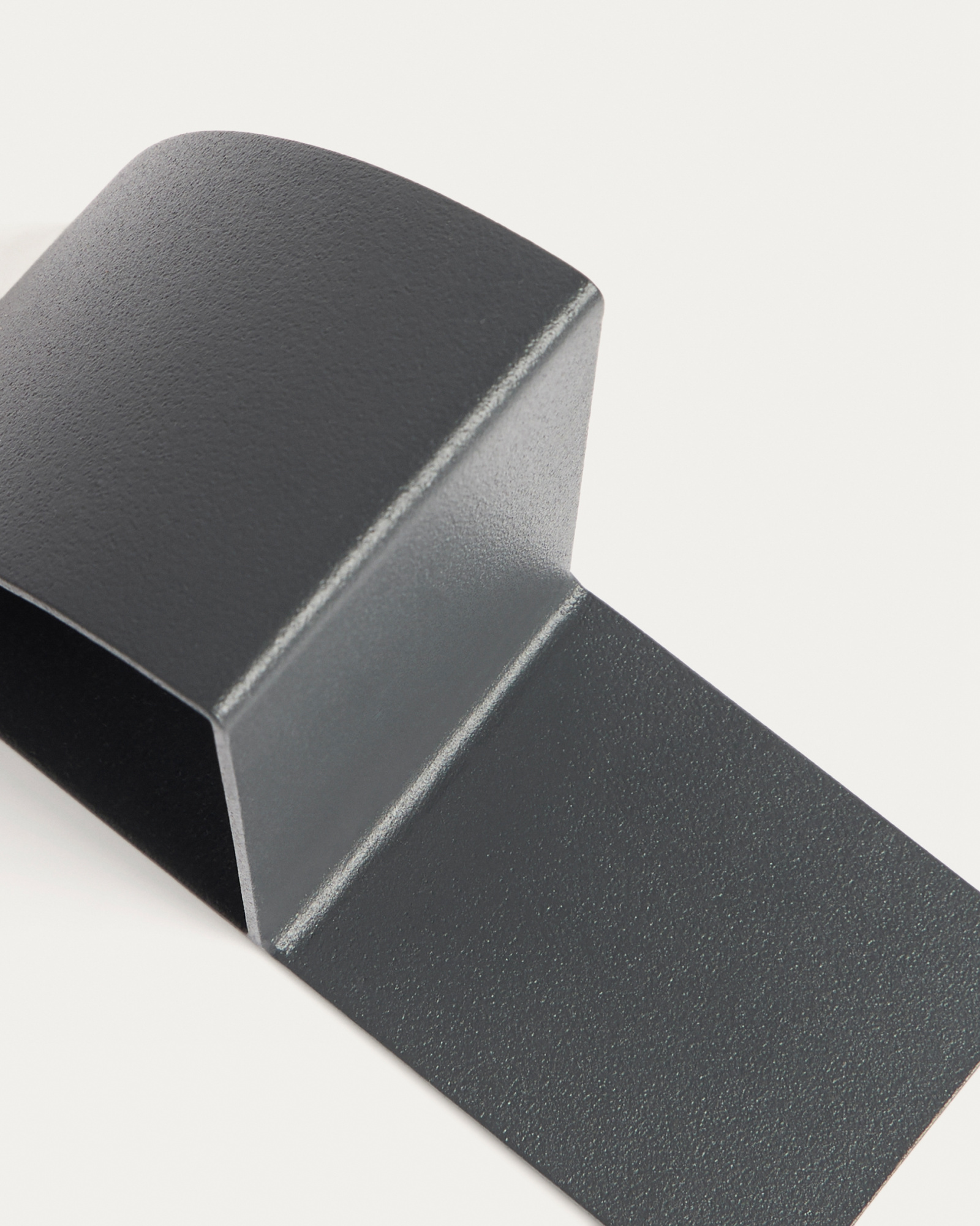 Подставка для книг Mistra черного цвета из железа La Forma 447932