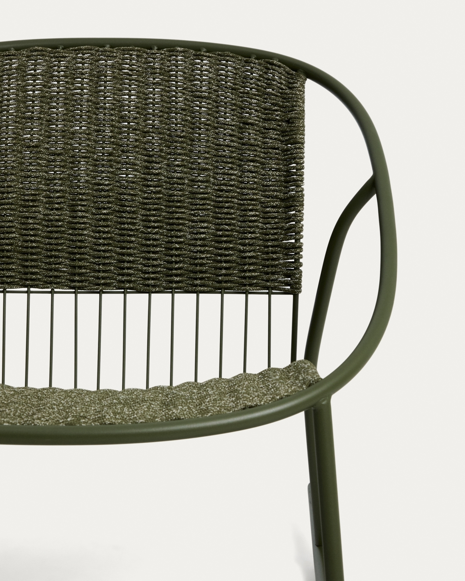 Уличное кресло-качалка Atrani из оцинкованной стали и зеленой веревки La Forma 482195