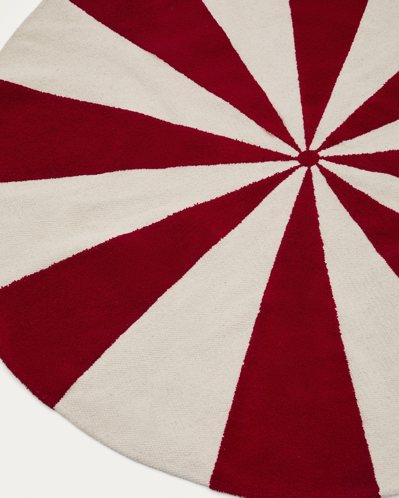 Ковер Wirla бежево-красный 100% хлопок Ø 100 см La Forma (ex Julia Grup)