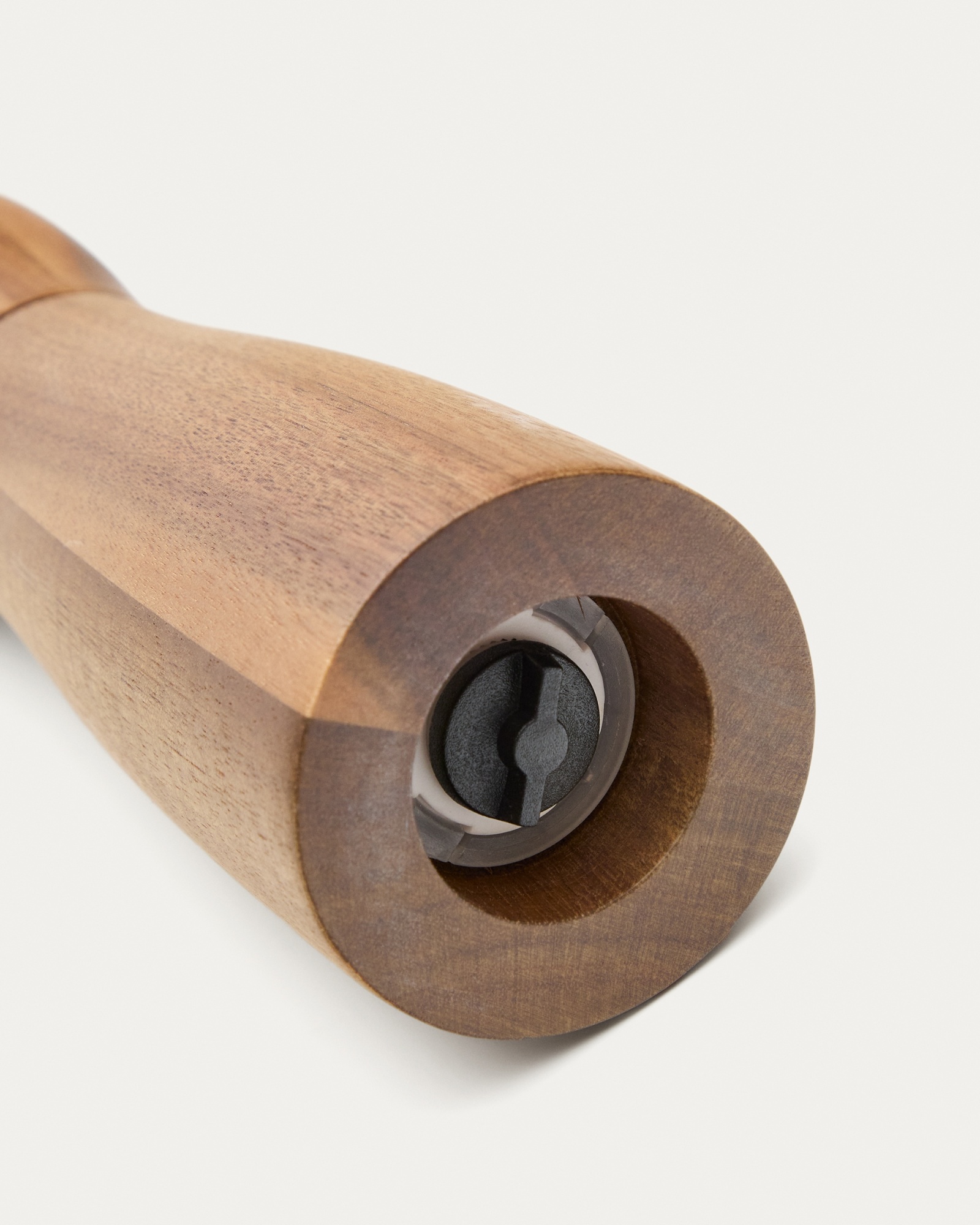 Мельница для перца Teppa из акации, 20,3 La Forma (ex Julia Grup)