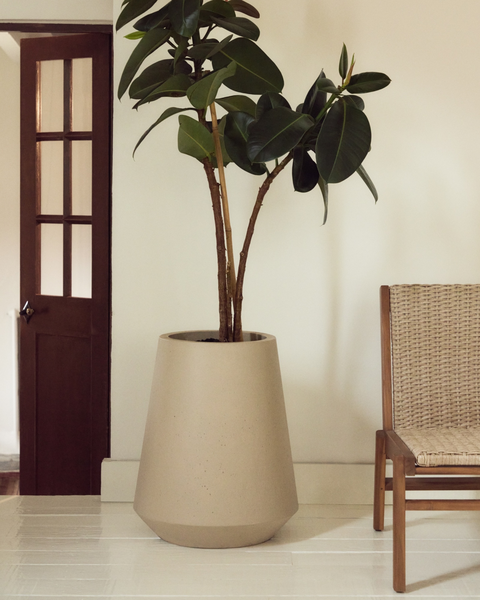 Кашпо Calun керамика бежевого цвета Ø 50 см La Forma (ex Julia Grup)