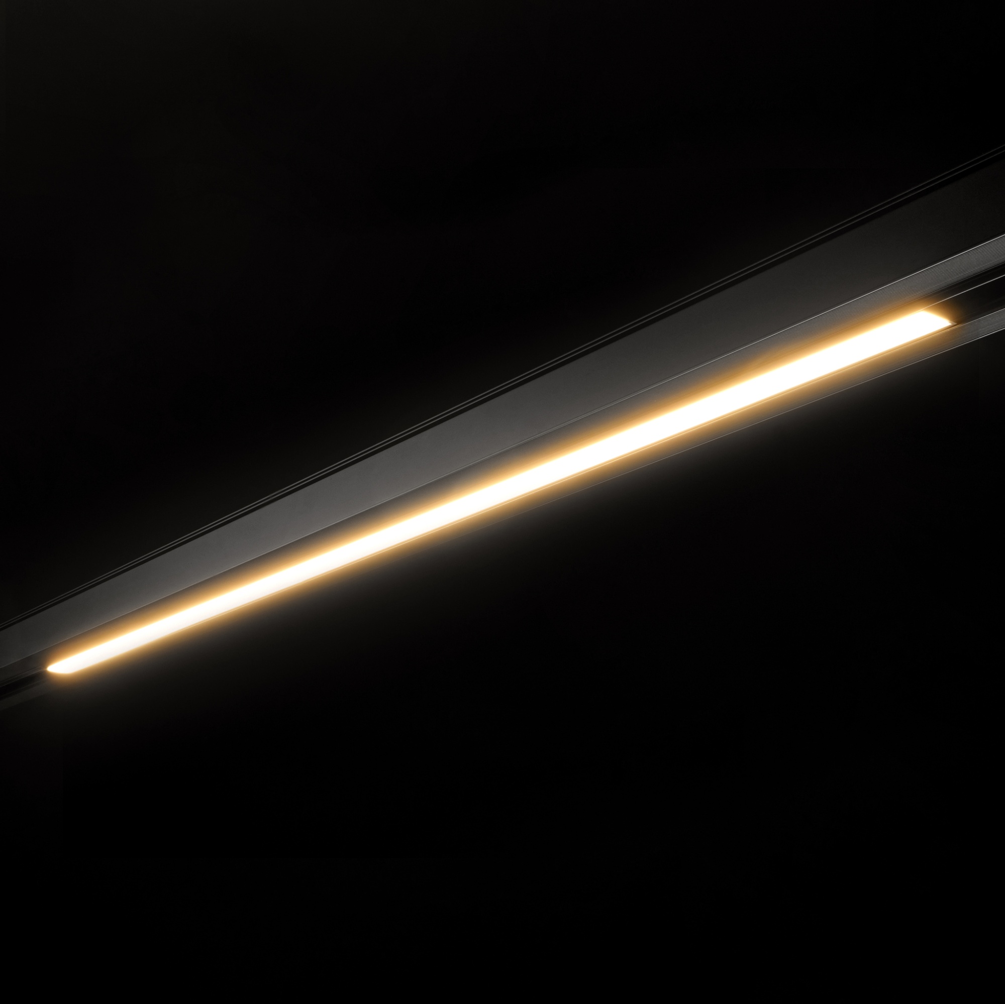 Трековый светильник линейный Lumker SY-LINK-900-BL-32-WW