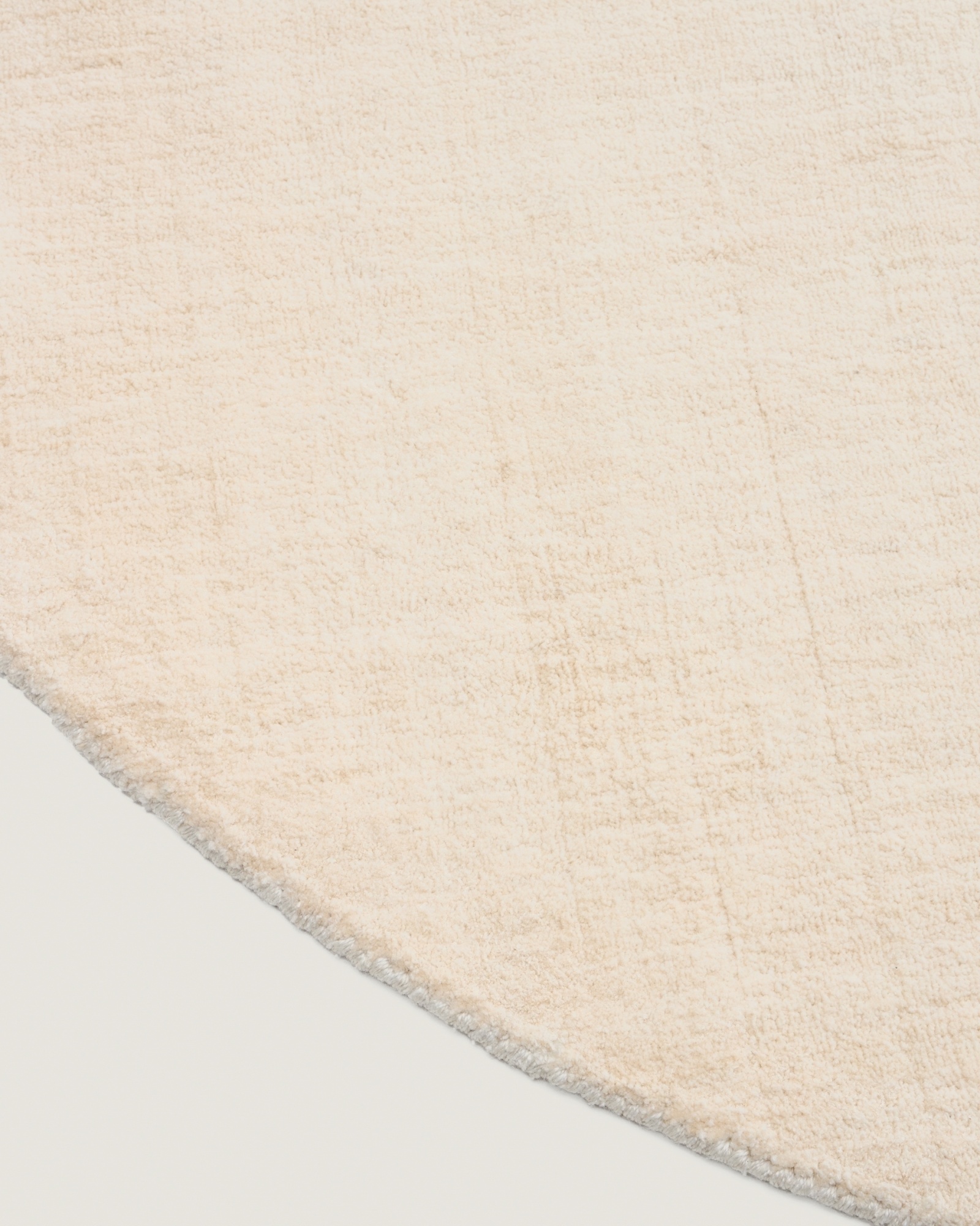 Empuries Круглый белый ковер Ø200 см La Forma (ex Julia Grup)