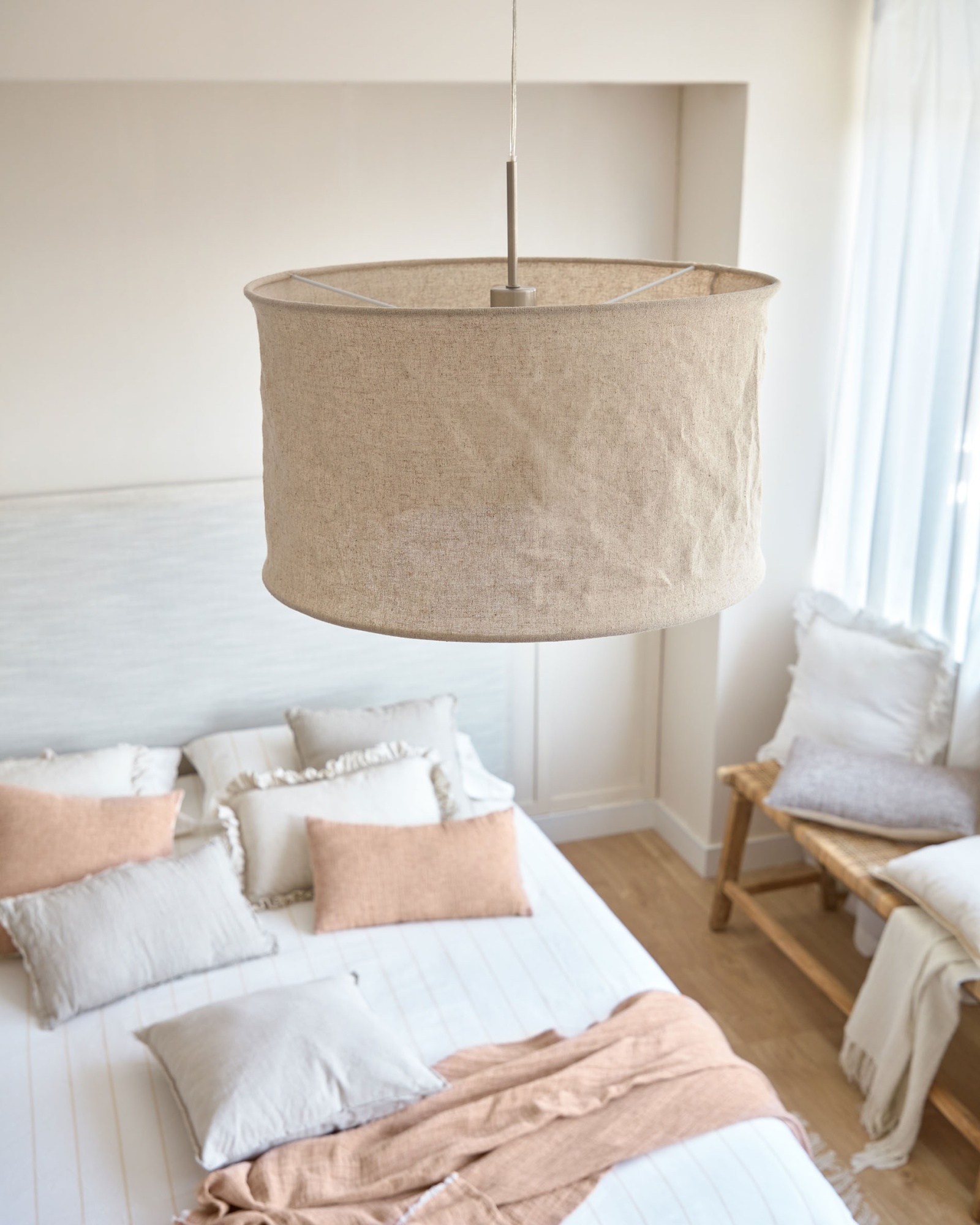 Скамья Beida из массива тика, 120 см La Forma (ex Julia Grup)