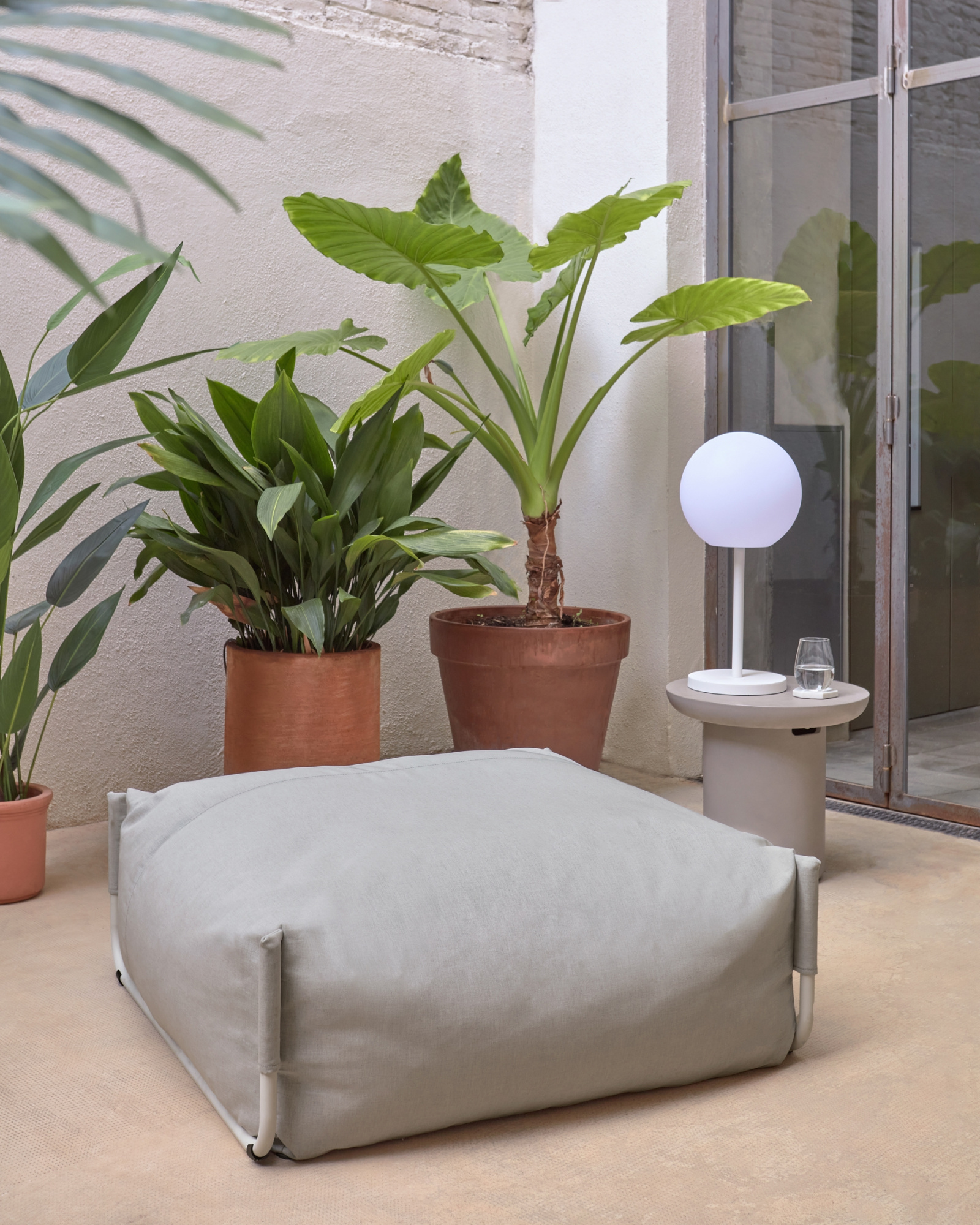 Square пуф квадратный  101 x 101 см, светло-серый, белый алюминий, для садового модульного дивана La Forma 118660