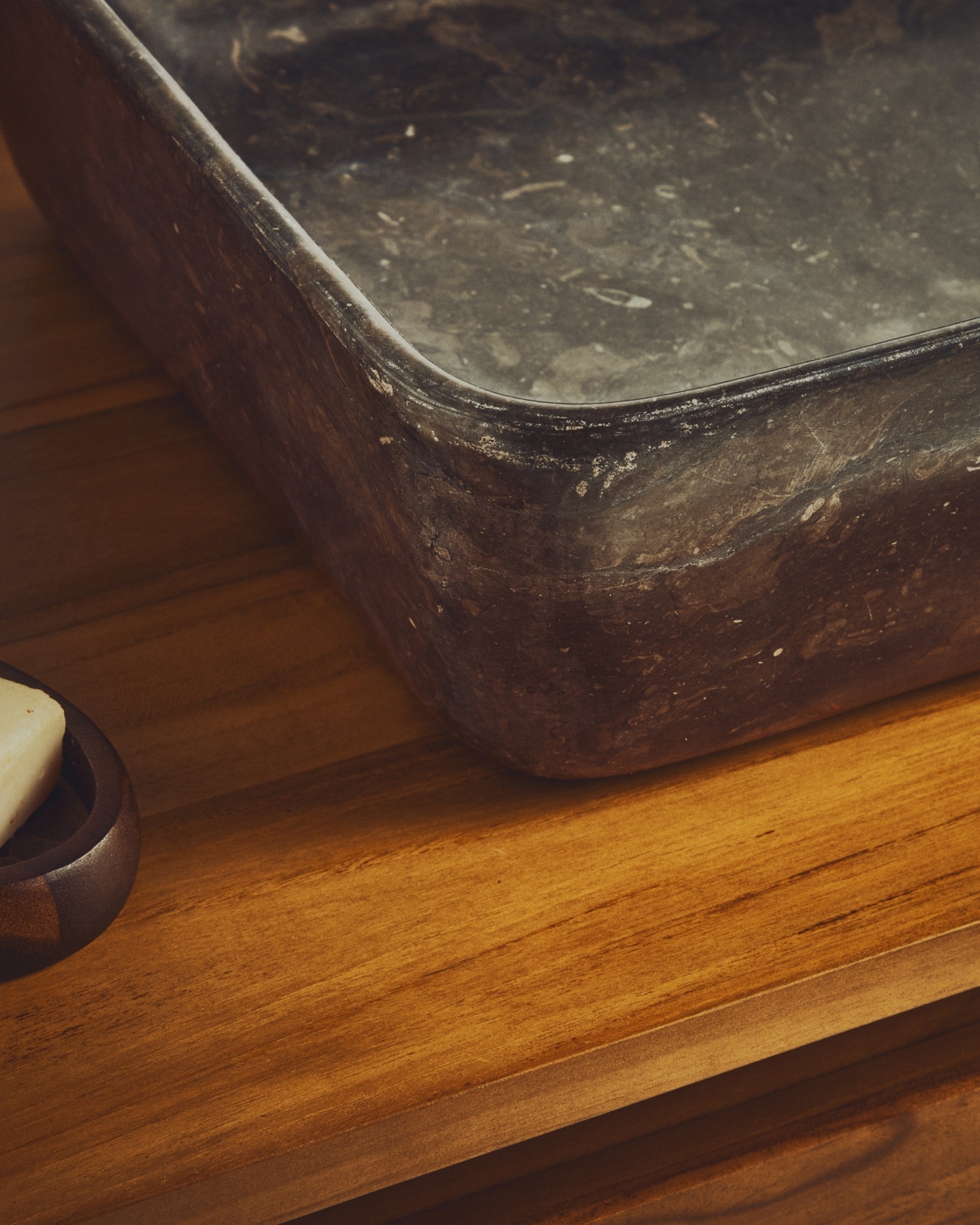 Раковина Darnen из серого мрамора 55 x 35 см La Forma (ex Julia Grup)