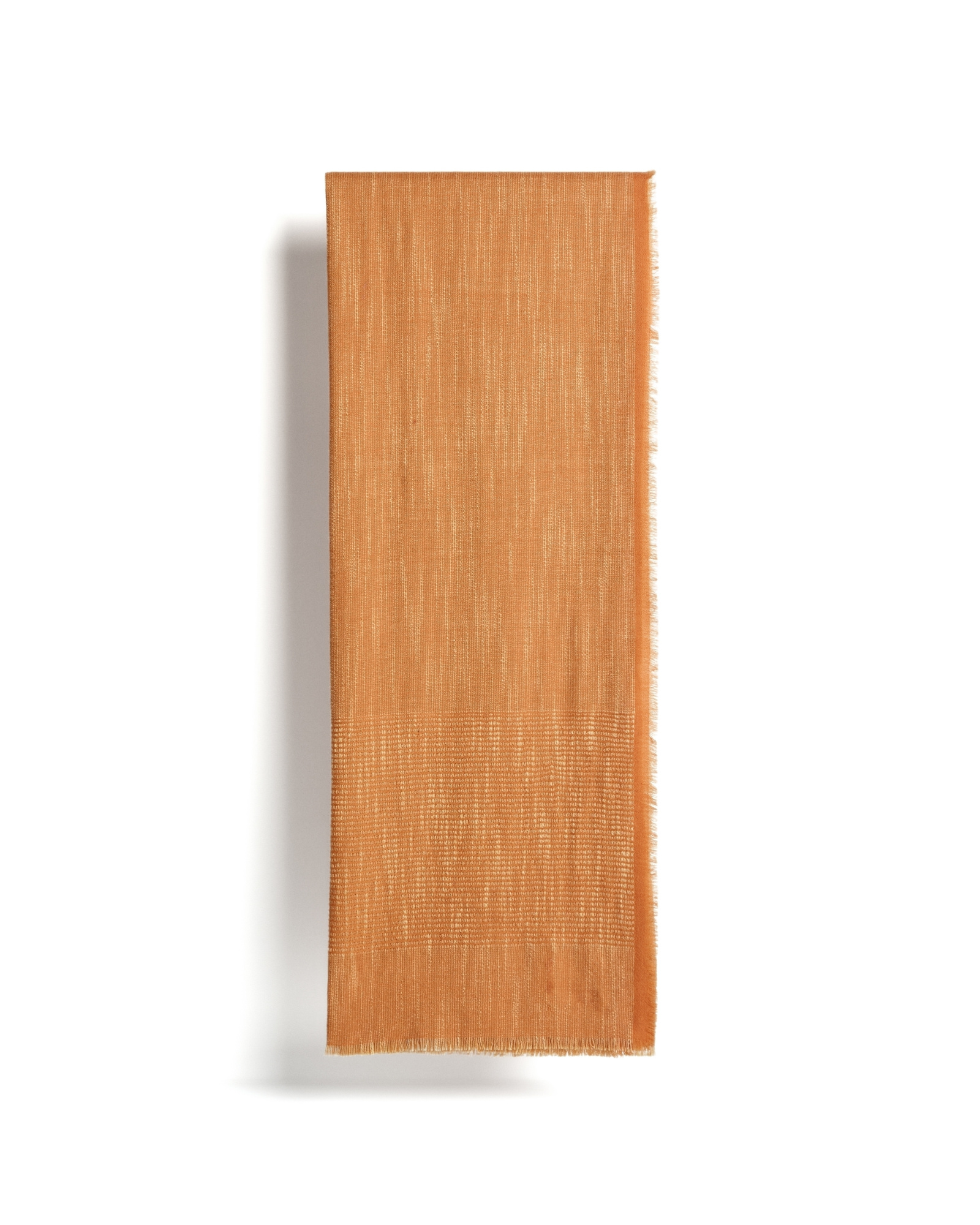 Плед Sareli из оранжевой смесовой шерсти 130 x 170 см La Forma 481471