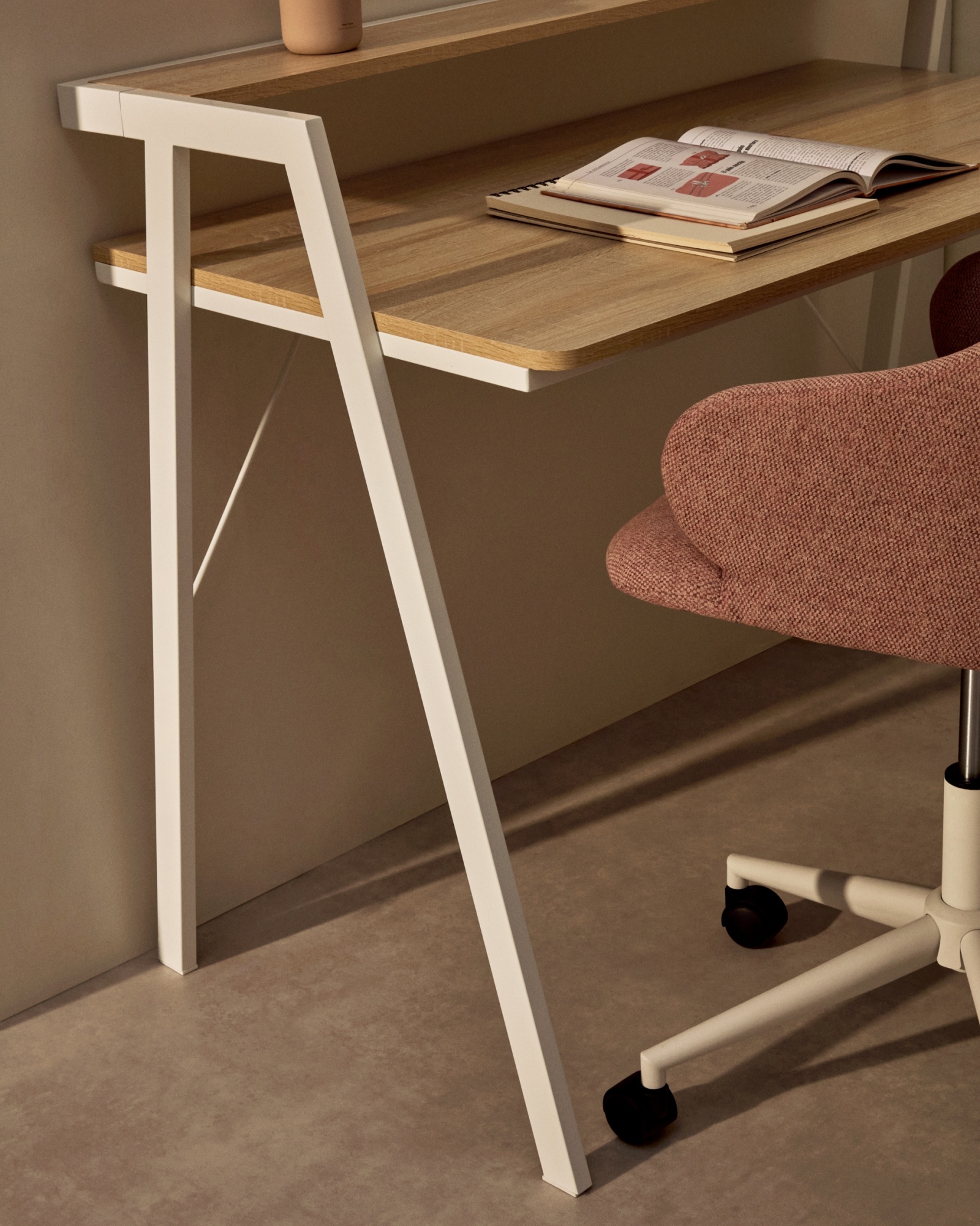 Письменный стол Aarhus 114,5x60 серый дуб La Forma (ex Julia Grup)