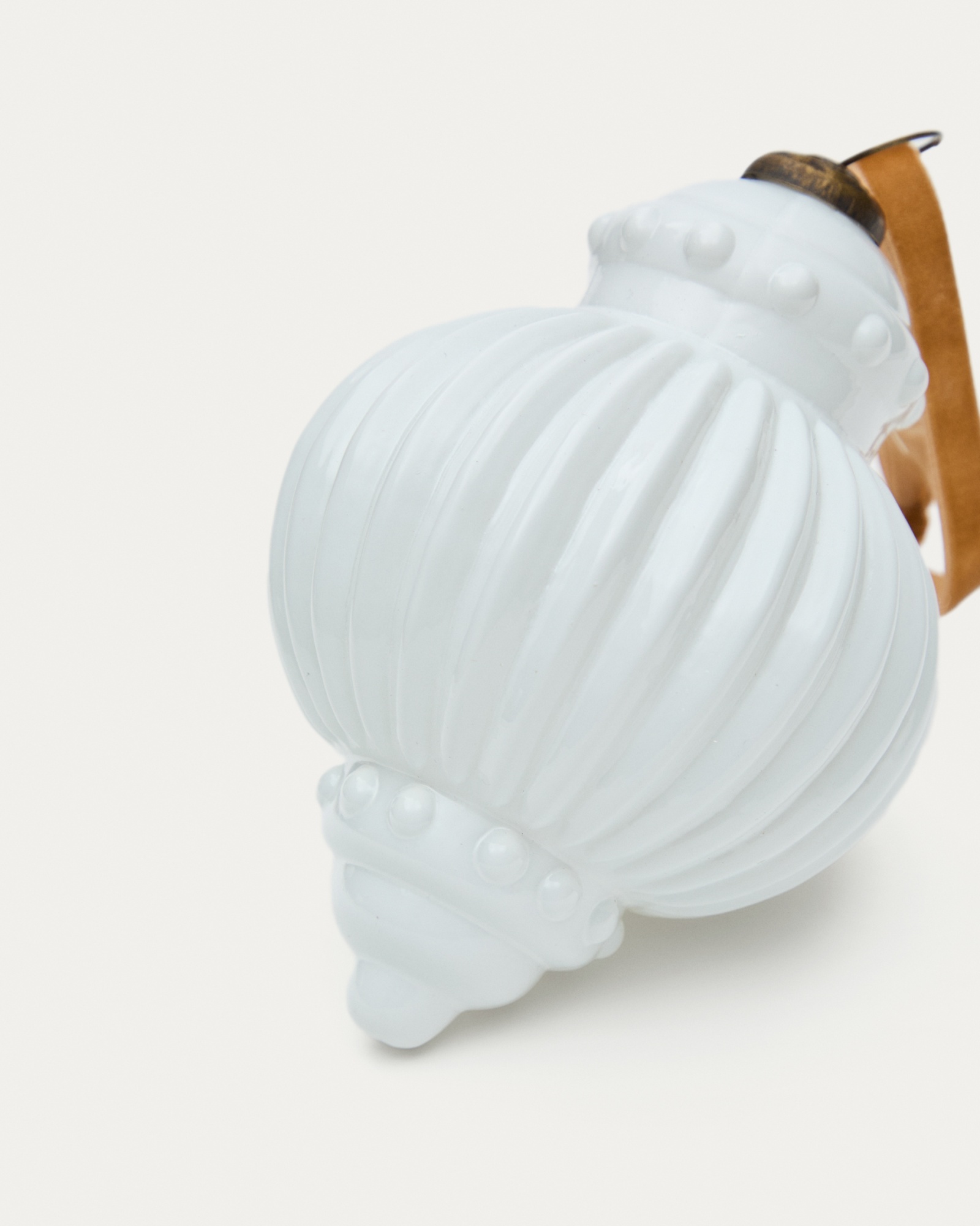 Набор из 2 рождественских шаров Irlo из белого переработанного стекла, Ø 13 см La Forma (ex Julia Grup)