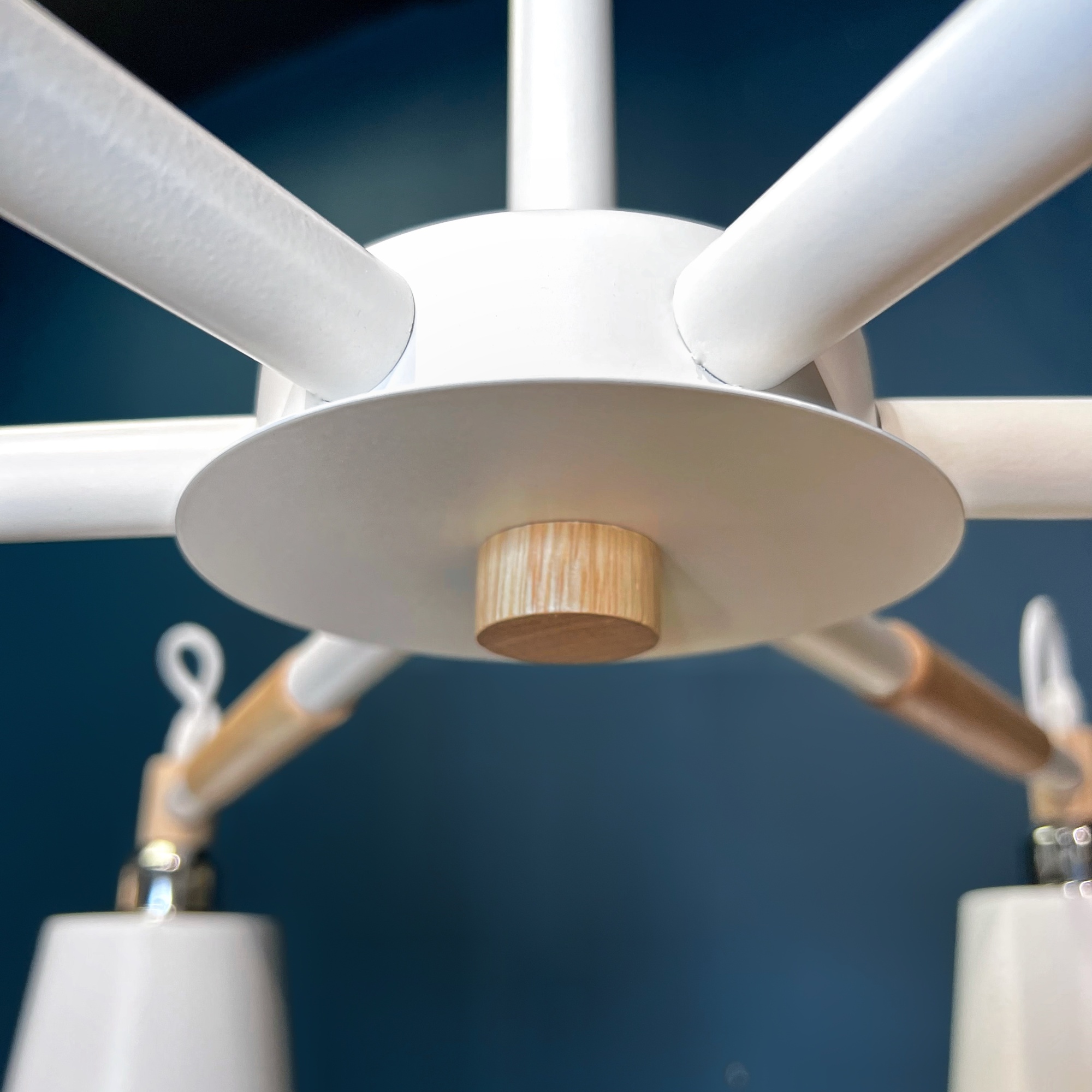 Люстра на штанге VARDA 6 lamps WH by ImperiumLoft