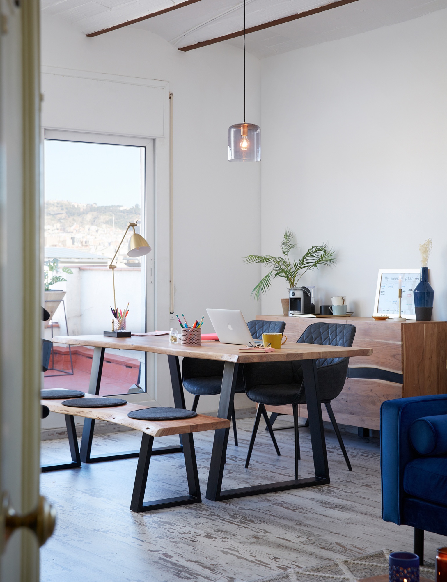 Подушка Stick круглая антрацит La Forma (ex Julia Grup)