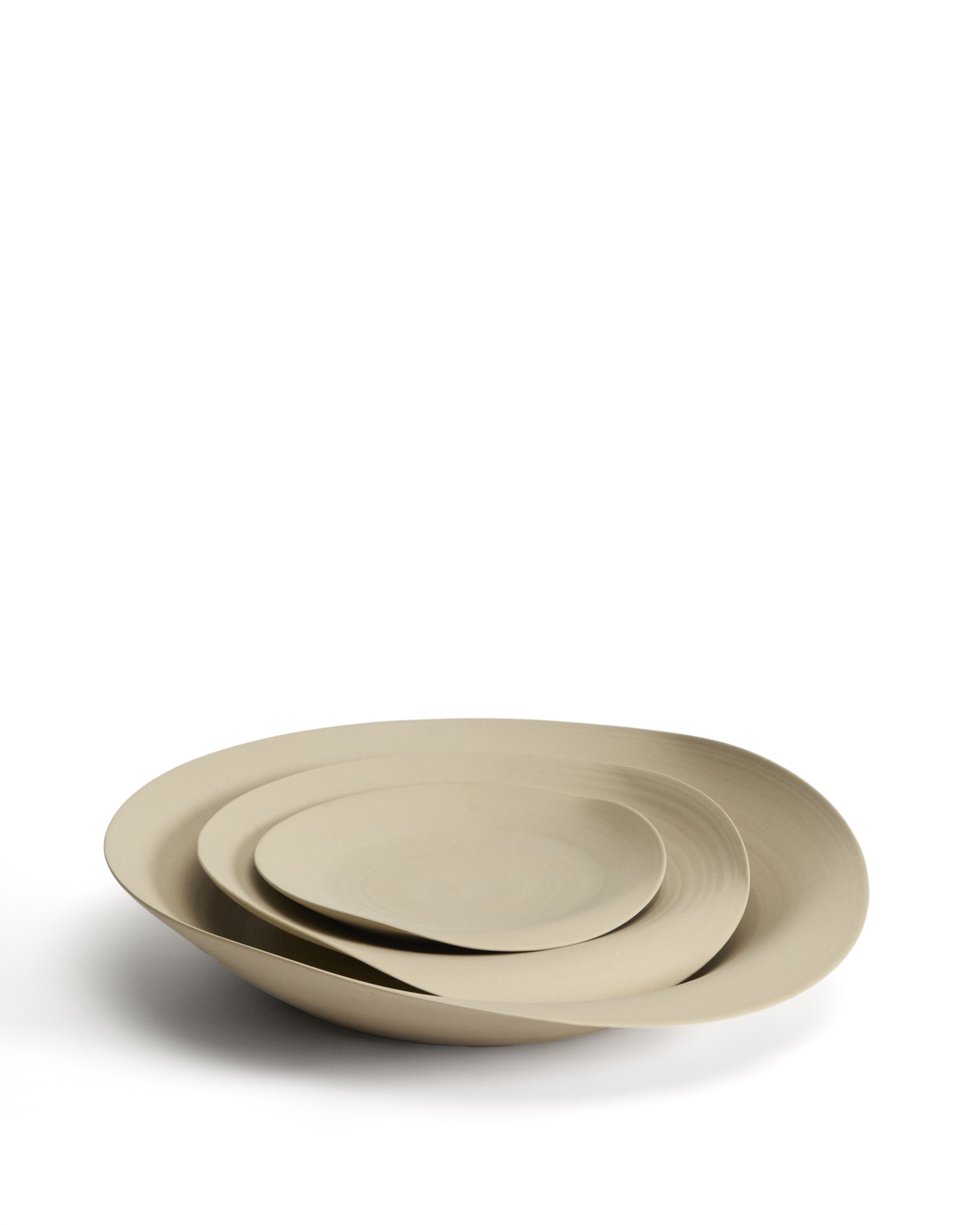 Керамический поднос Ebenor бежевого цвета Ø 30 см La Forma (ex Julia Grup)