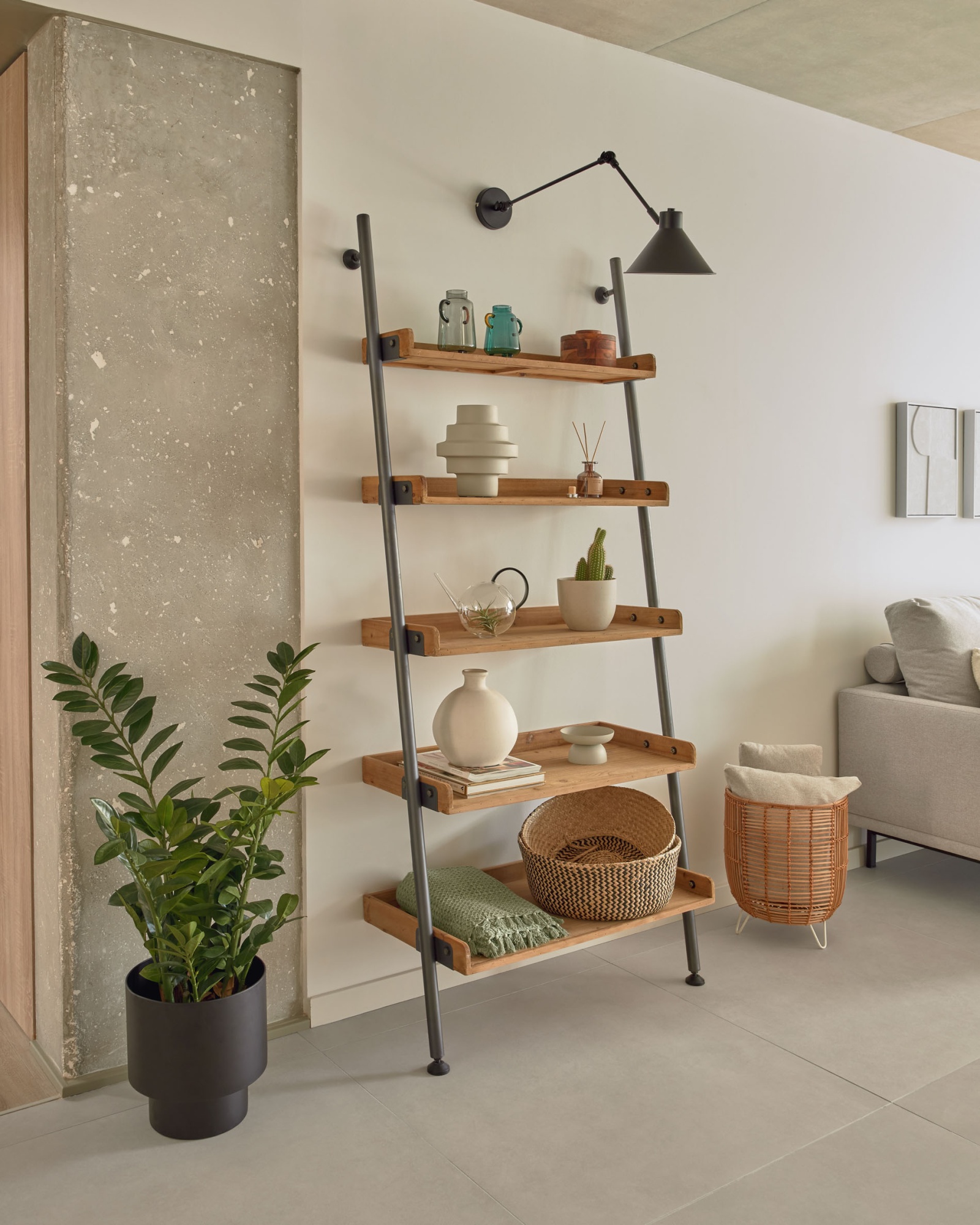 Кашпо для цветов Mash из черного металла Ø 28 см La Forma (ex Julia Grup)