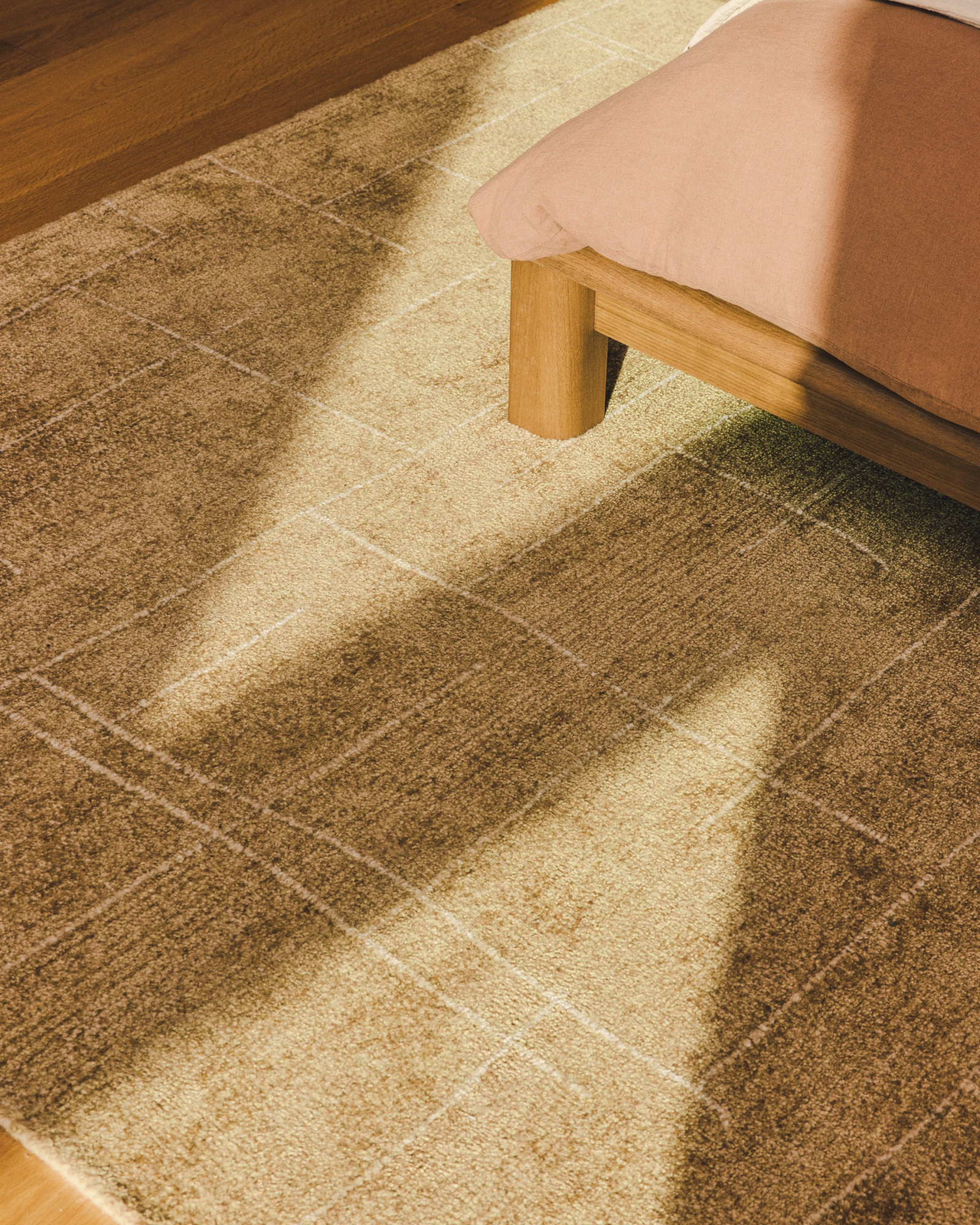 Ковер Eloda из шерсти и вискозы горчичного цвета, 160 x 230 см La Forma 481871