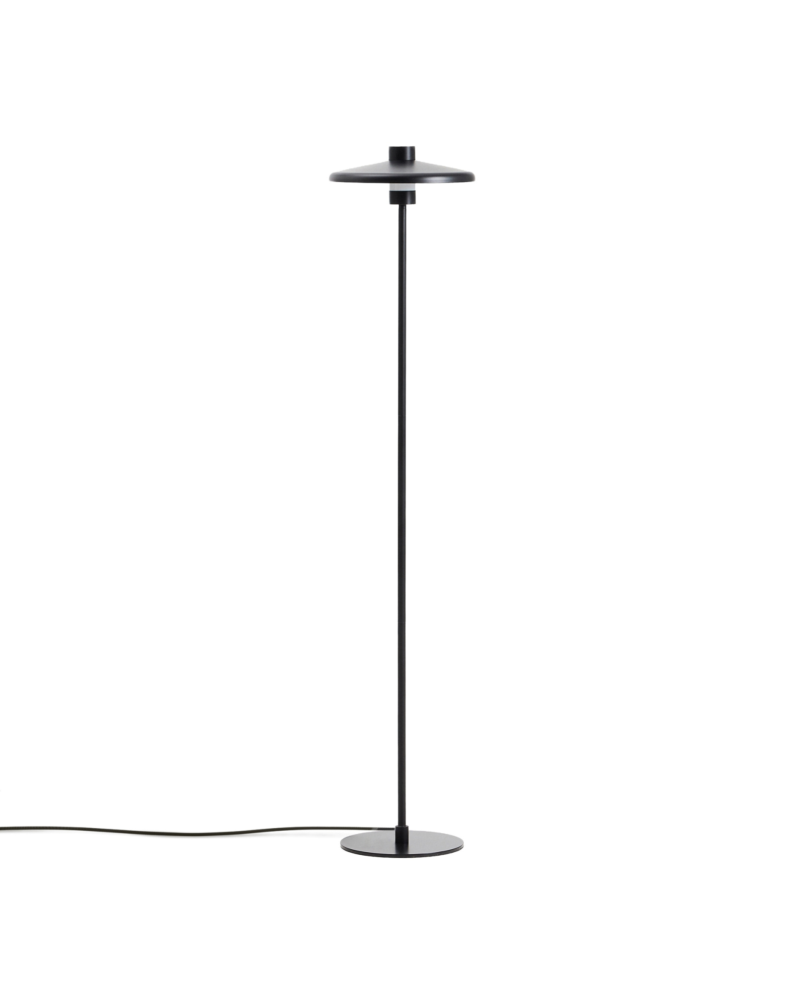 Торшер Nuvira из черного сатинированного металла La Forma (ex Julia Grup)