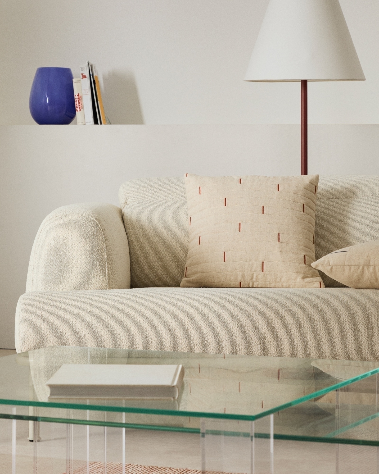 Чехол на подушку Blaina из белого льна с красной вышивкой 45 x 45 см La Forma (ex Julia Grup)