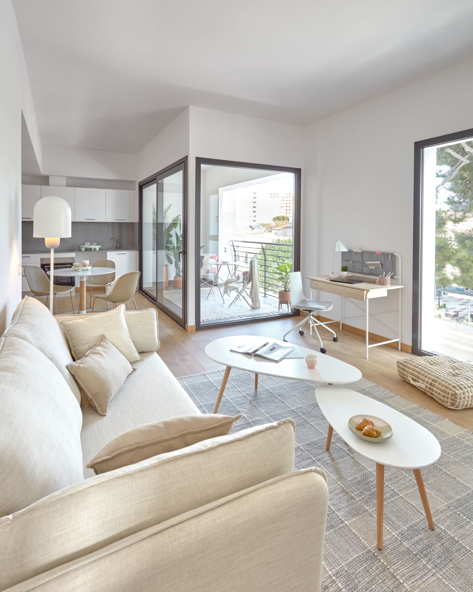 Поднос Charisse металлический зеленый La Forma (ex Julia Grup)